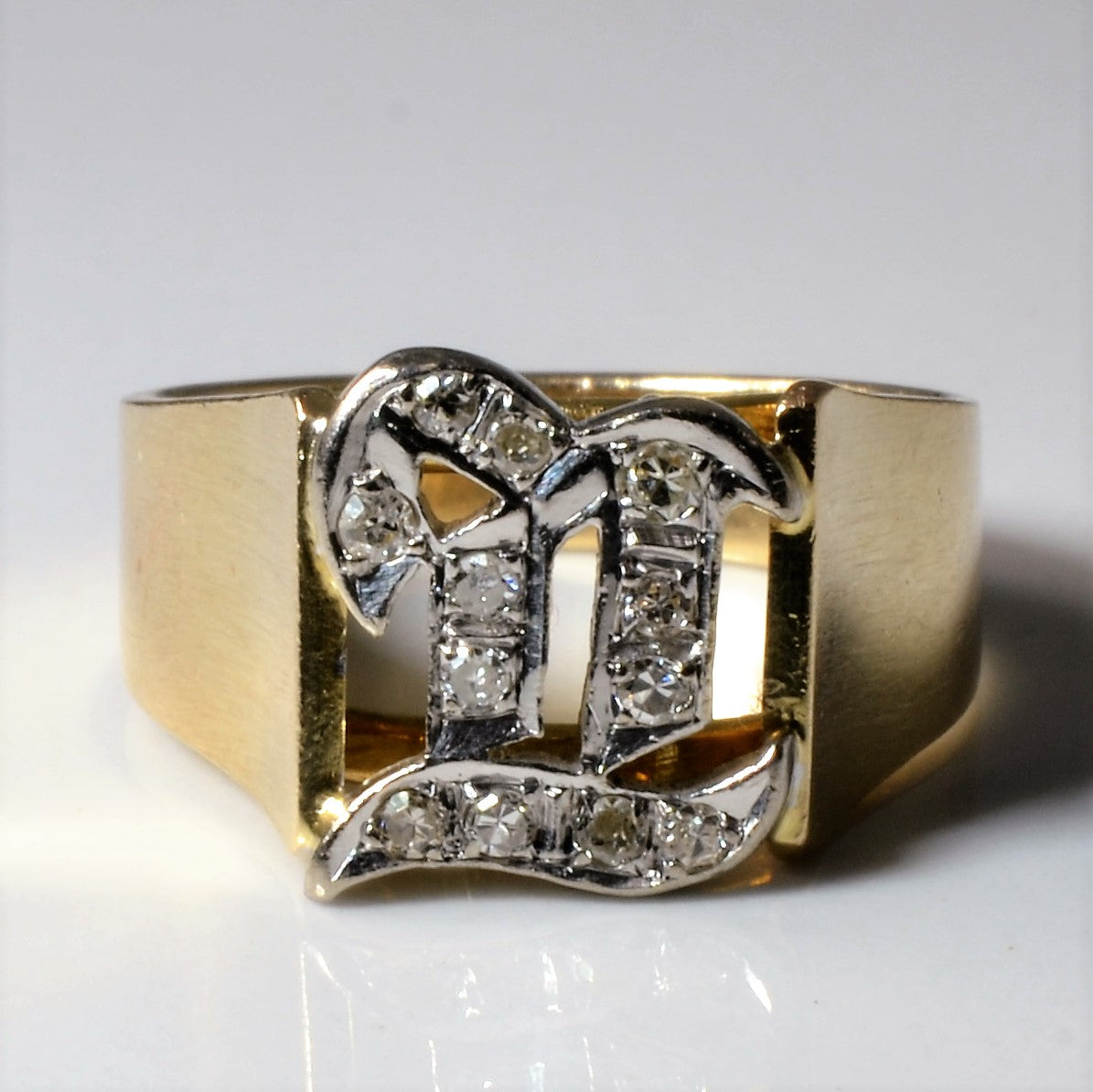 Diamond Signet Ring | 0.18ctw | SZ 5.75 |
