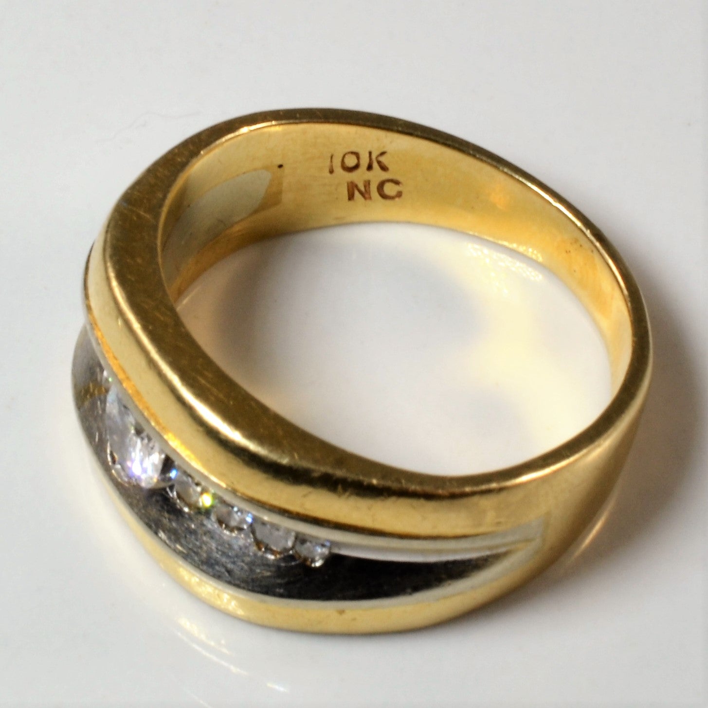 Two Tone Flush Set Gradient Diamond Ring | 0.40ctw | SZ 8 |