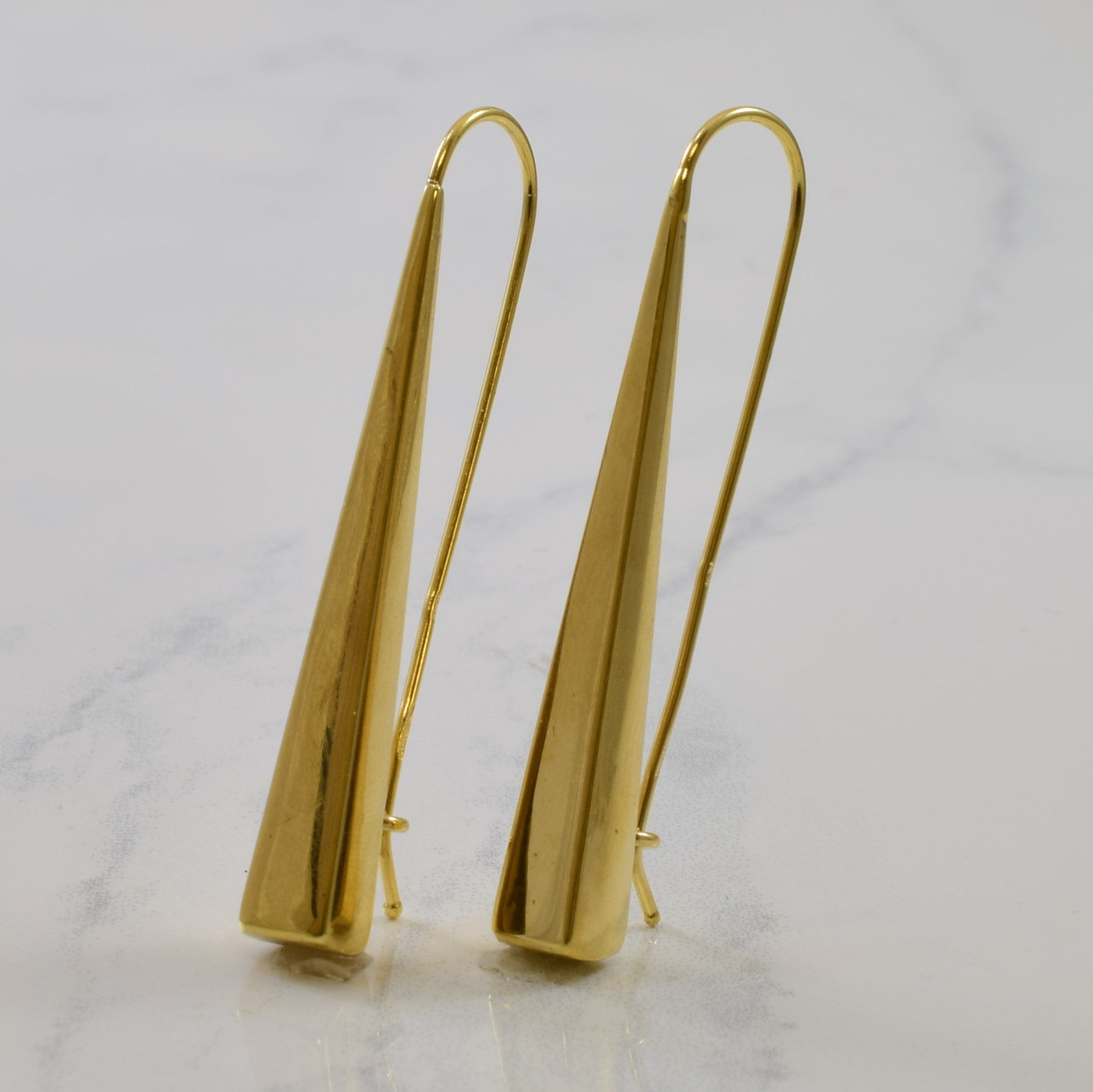 Boucles d'oreilles pendantes à barre effilée |