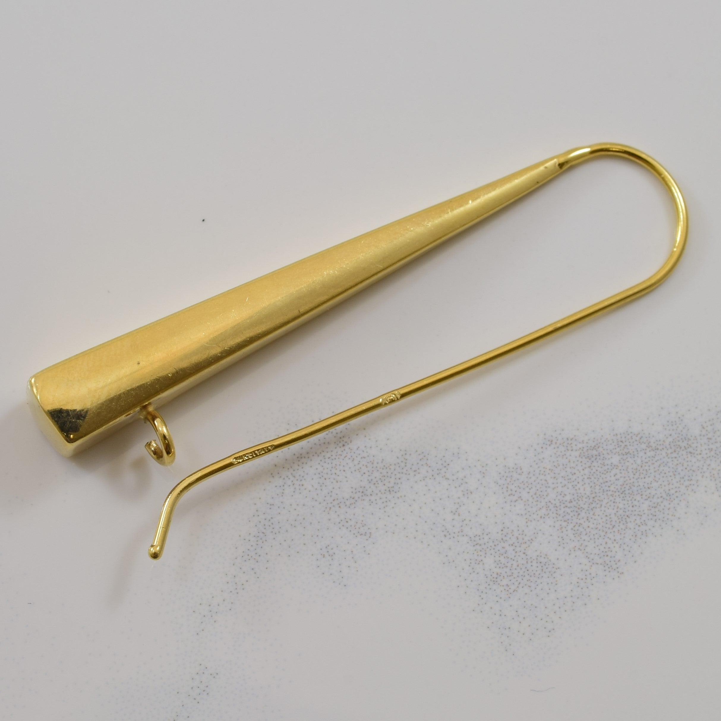 Boucles d'oreilles pendantes à barre effilée |