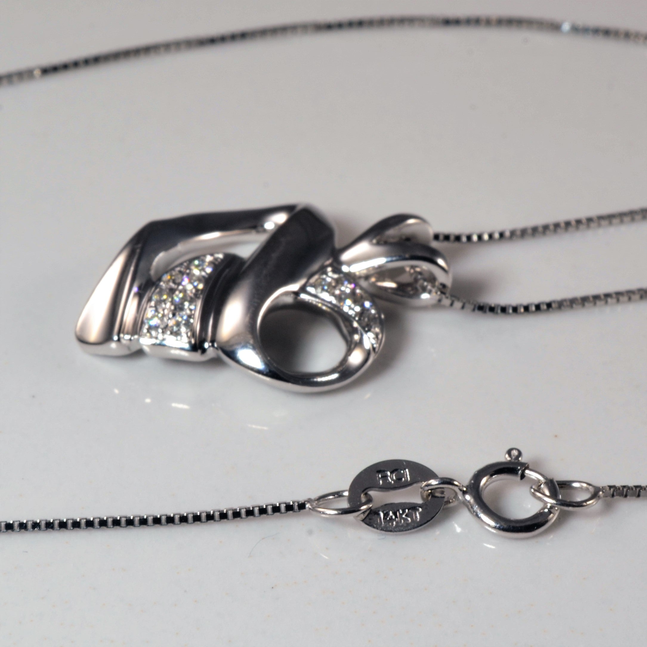 Diamond Twist Heart Necklace | 0.06ctw | 18" |