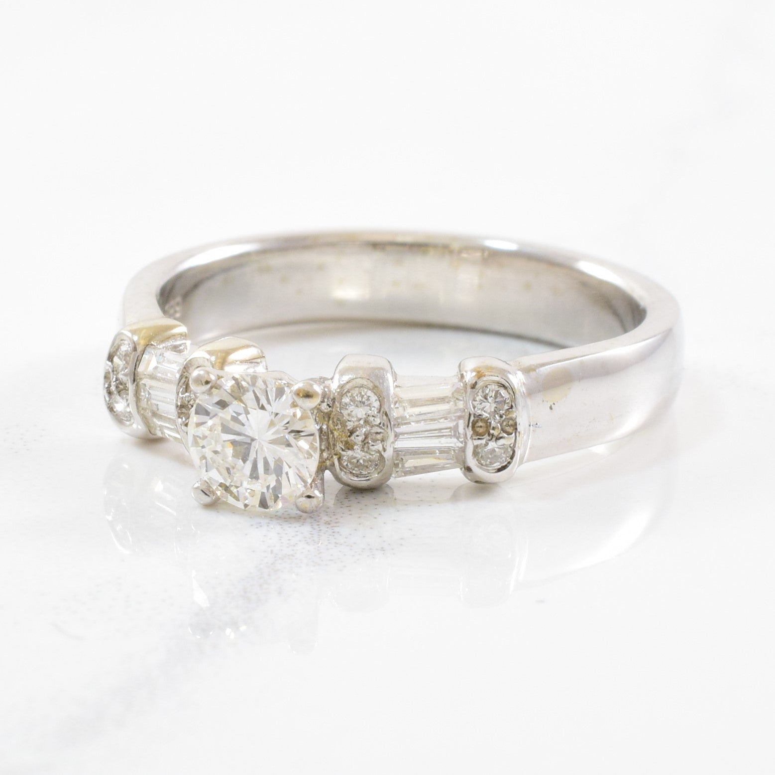 Baguette Flanked Round Brilliant Engagement Ring | 0.41ctw | SZ 6 |