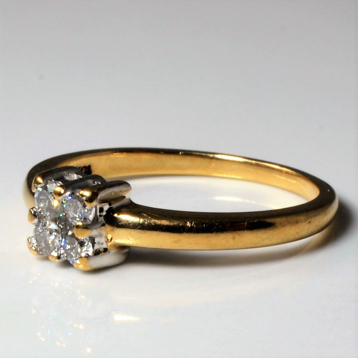 Cluster Set Diamond Ring | 0.30ctw | SZ 6.75 |