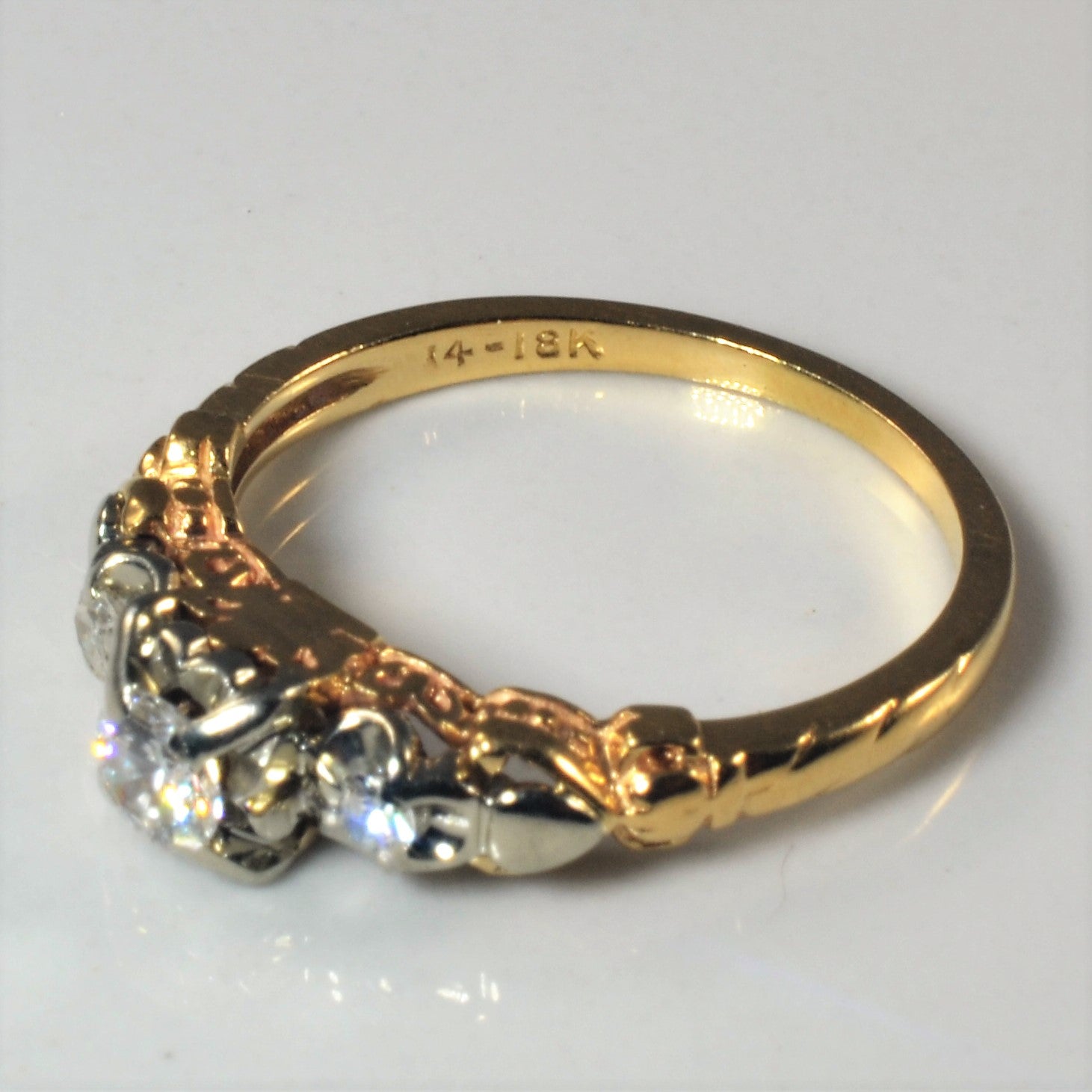 Three Stone Diamond Retro Ring | 0.22ctw | SZ 5 |
