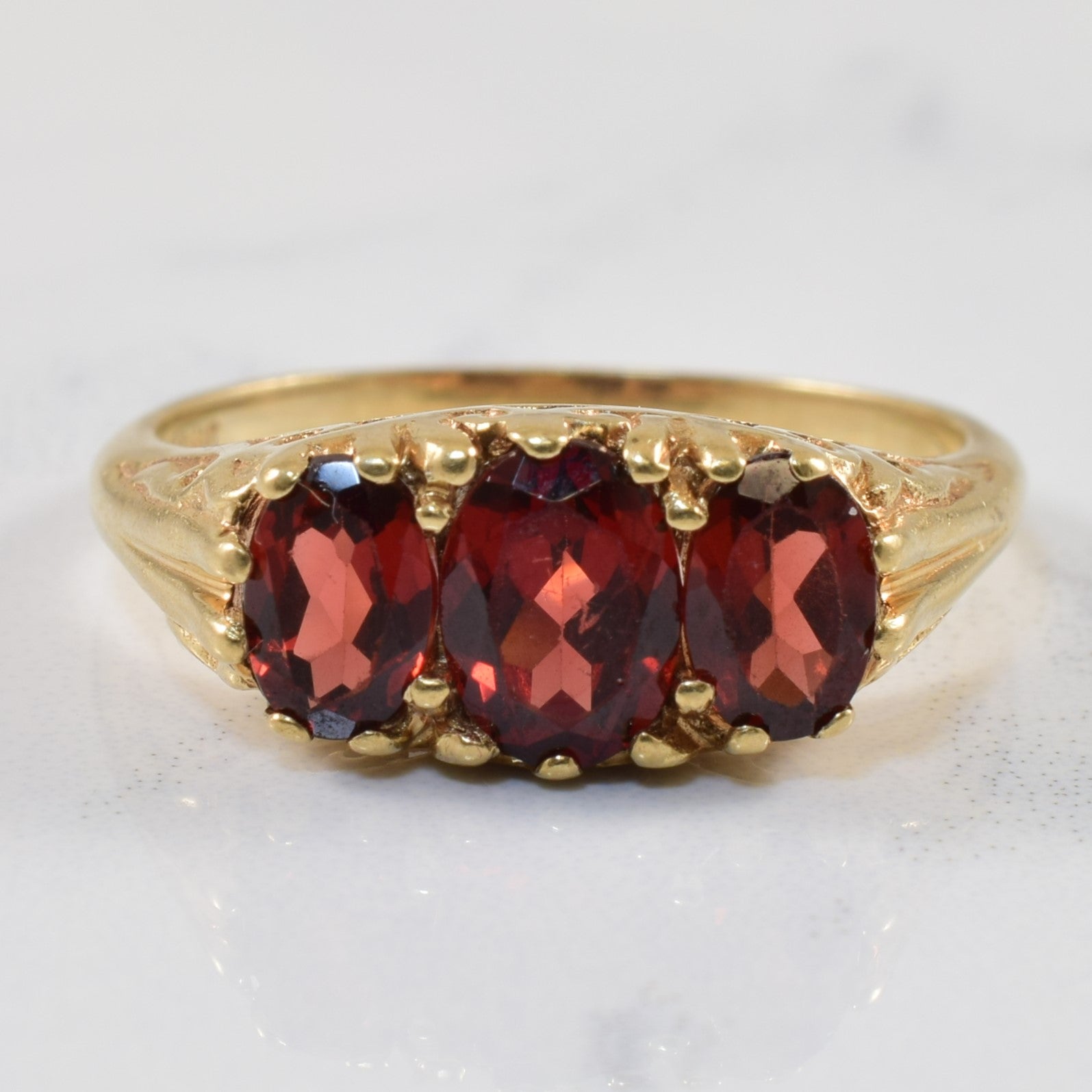 Three Stone Oval Garnet Ring | 2.00ctw | SZ 8 |