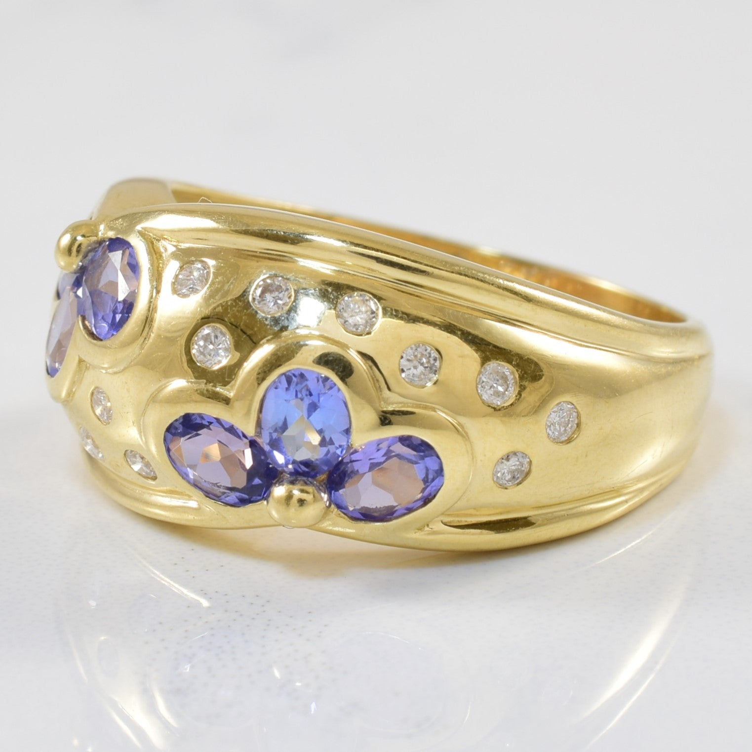 Tanzanite & Diamond Flower Petal Ring | 0.16ctw, 1.00ctw | SZ 8.25 |
