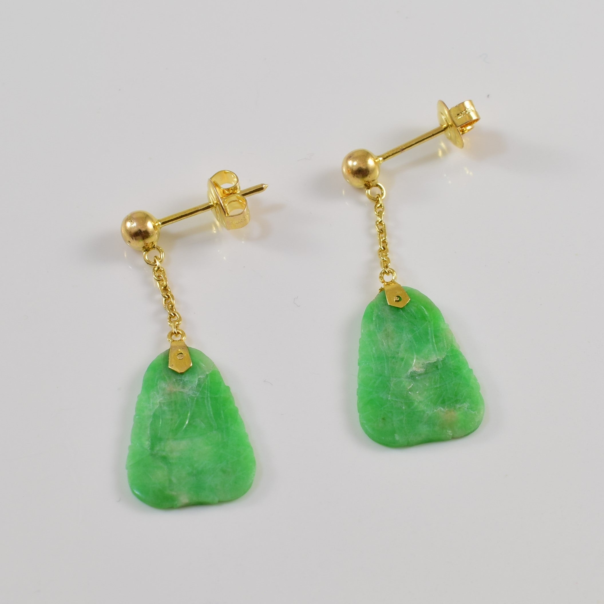 Boucles d'oreilles pendantes en jade sculpté | 5,00 ct |