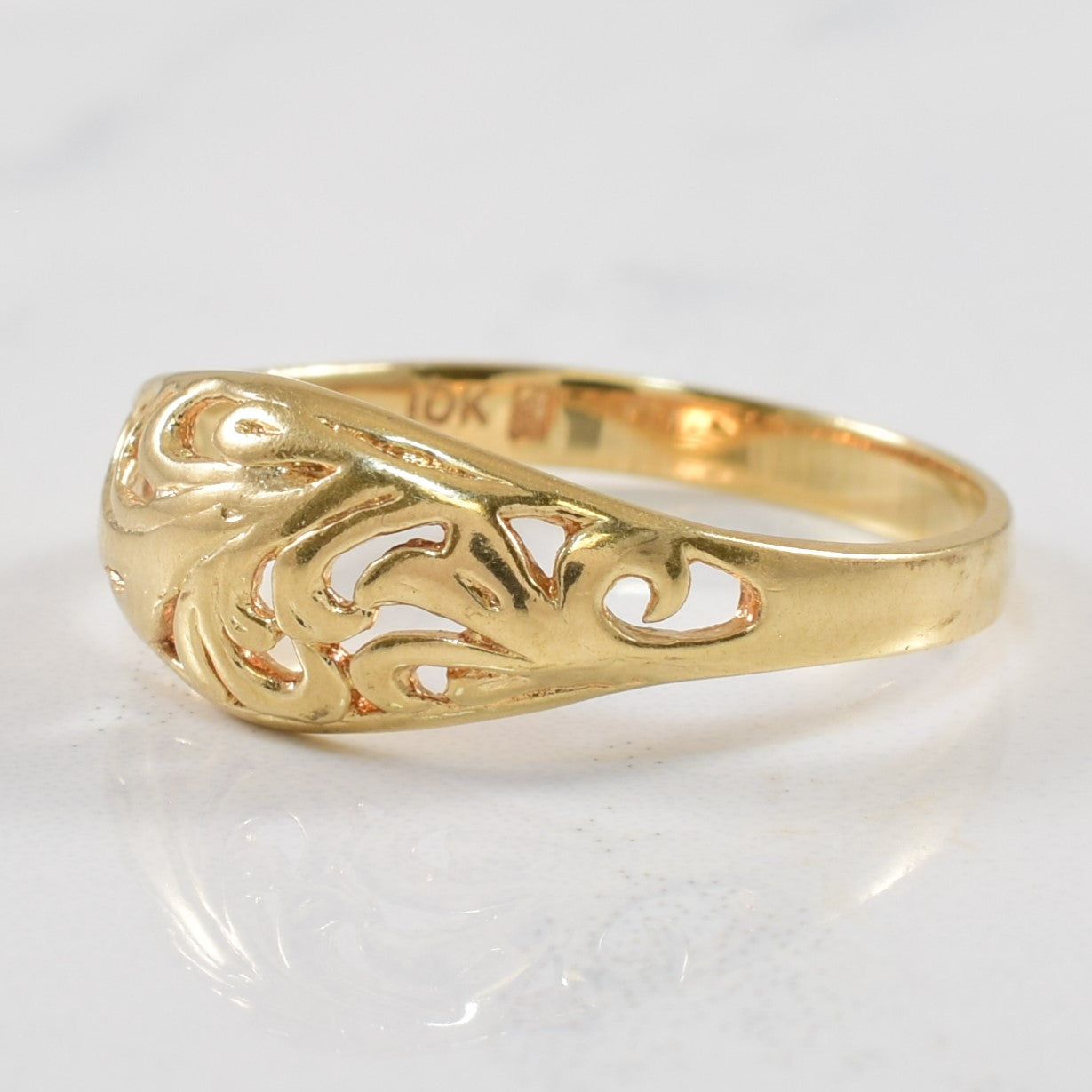 Yellow Gold Filigree Dome Ring | SZ 6.75 |