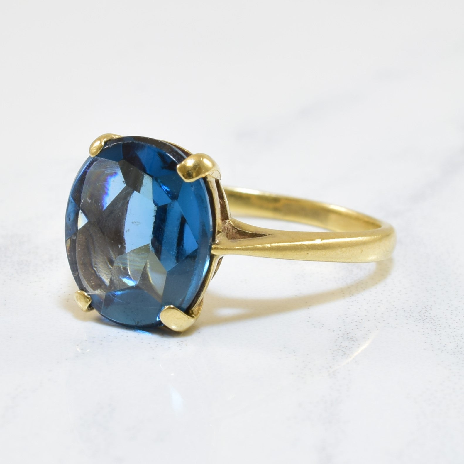 Oval Synthetic Spinel Cocktail Ring | 4.00ct | SZ 8 |