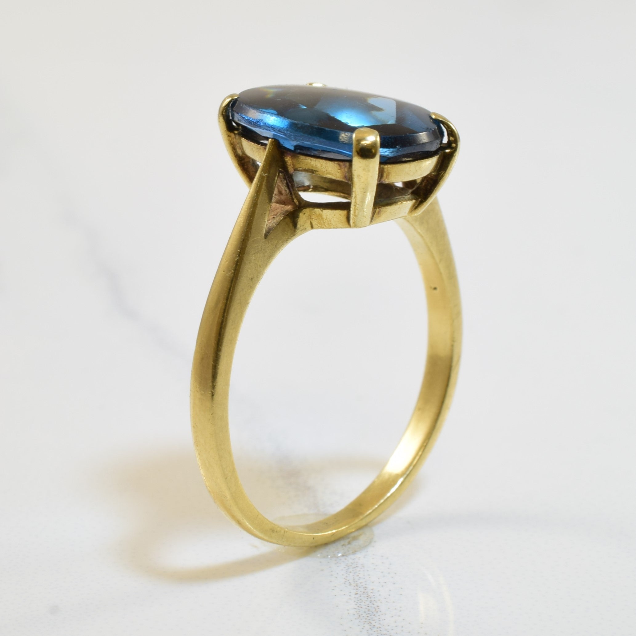 Oval Synthetic Spinel Cocktail Ring | 4.00ct | SZ 8 |