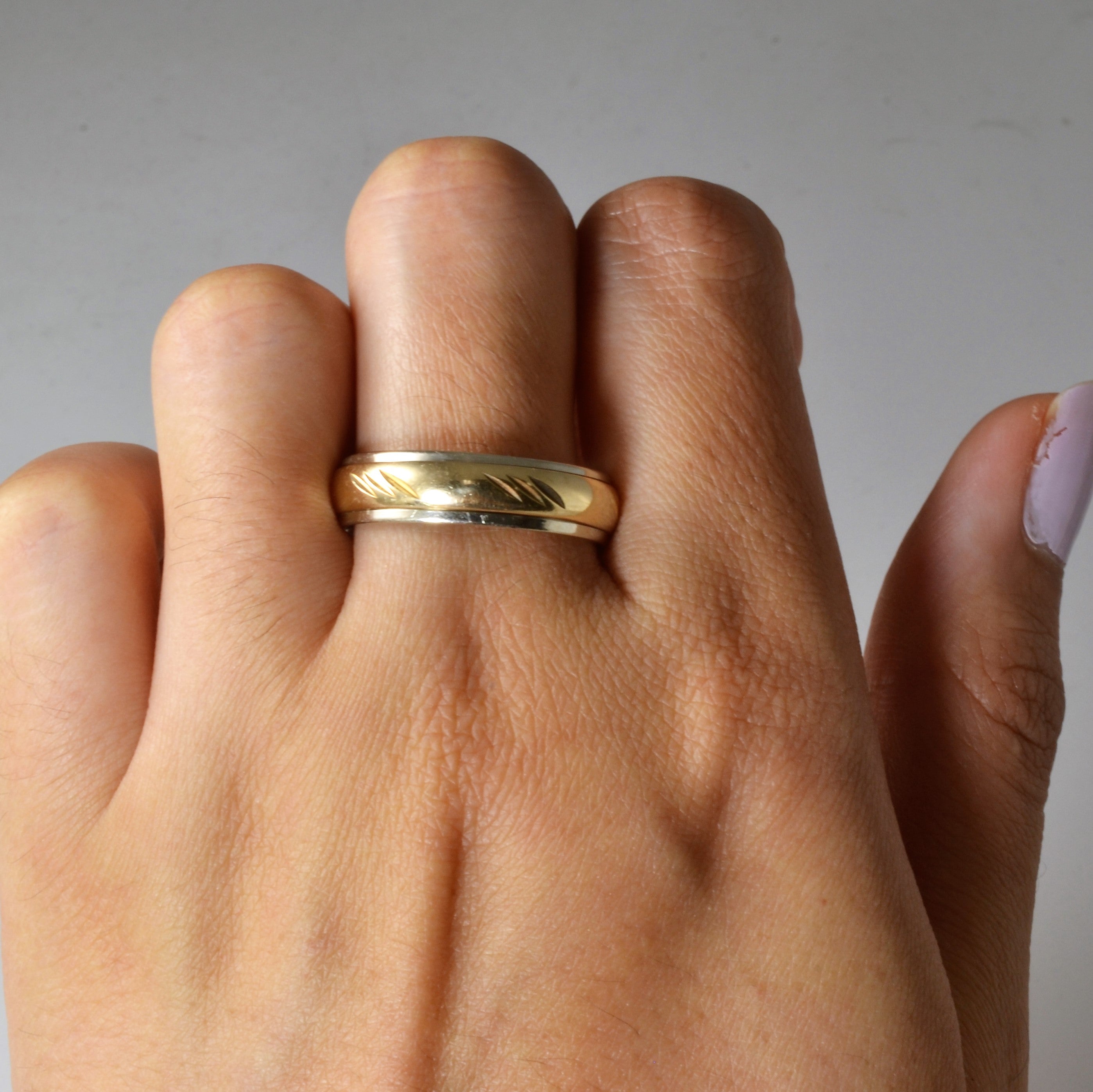 Two Tone Gold Textured Band | SZ 10.5 |