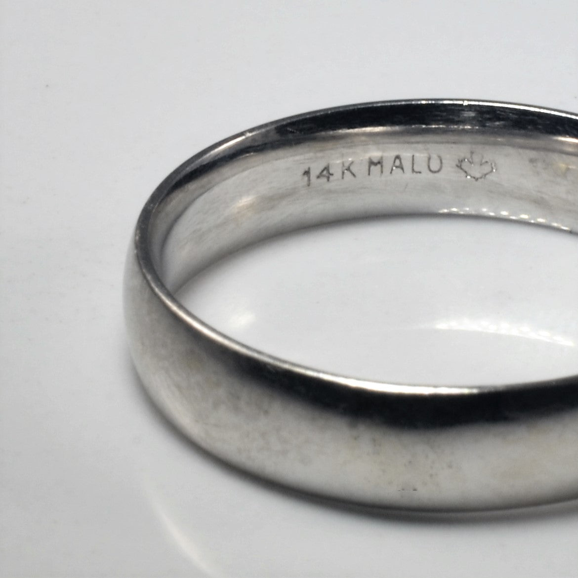 14k White Gold Band | SZ 11 |