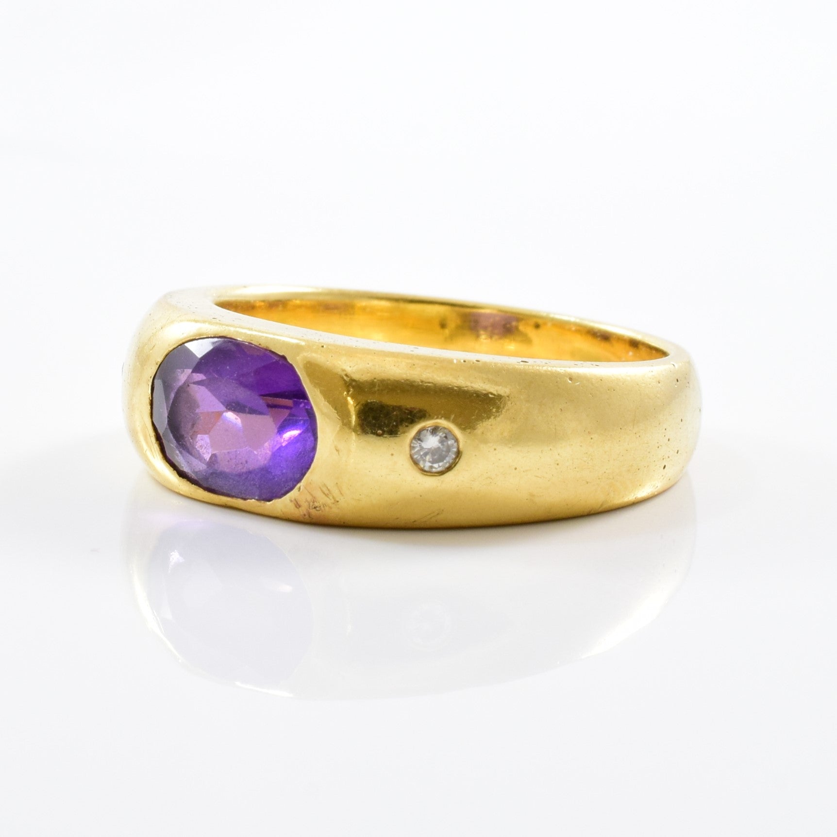 Flush Set Amethyst & Diamond Ring | 0.04ctw, 1.00ct | SZ 7.5 |