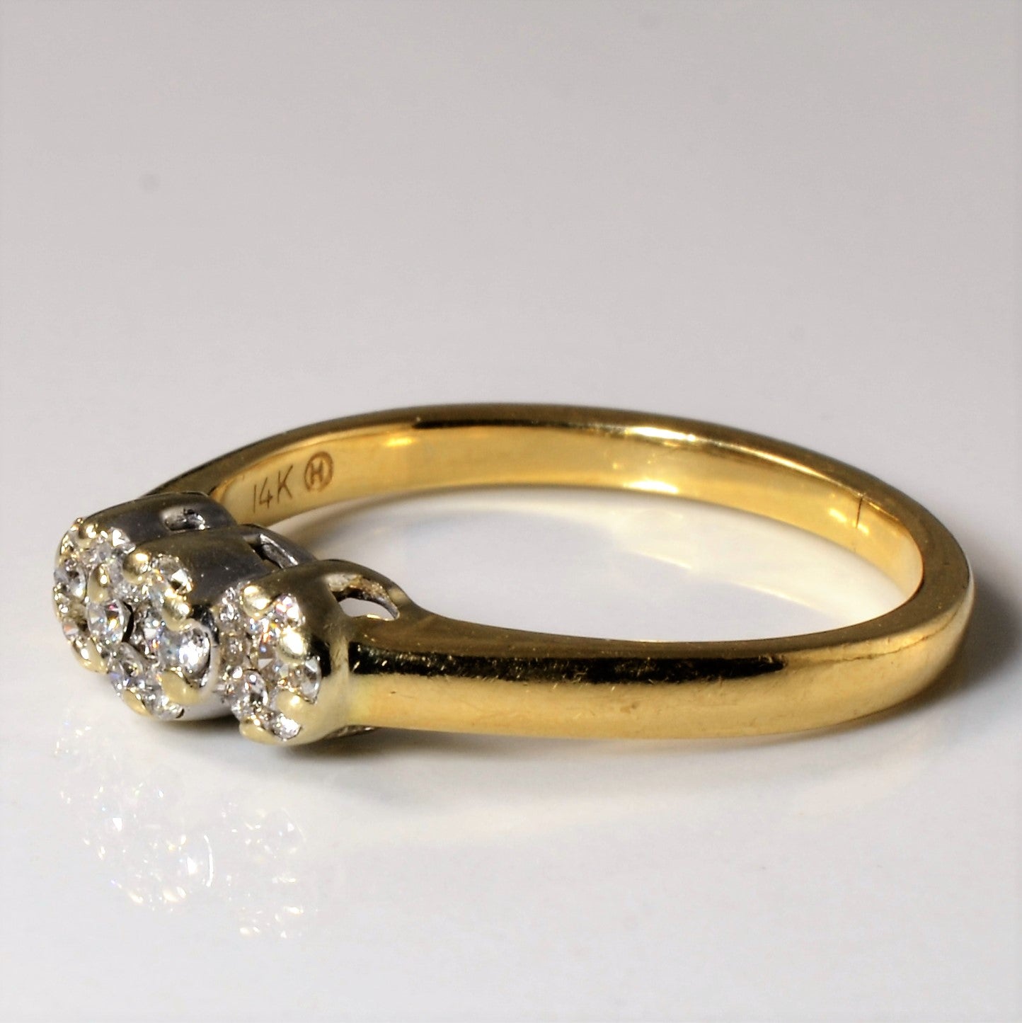 14k Yellow Gold Cluster Set Diamond Ring | 0.25 ctw | SZ 7.75 |