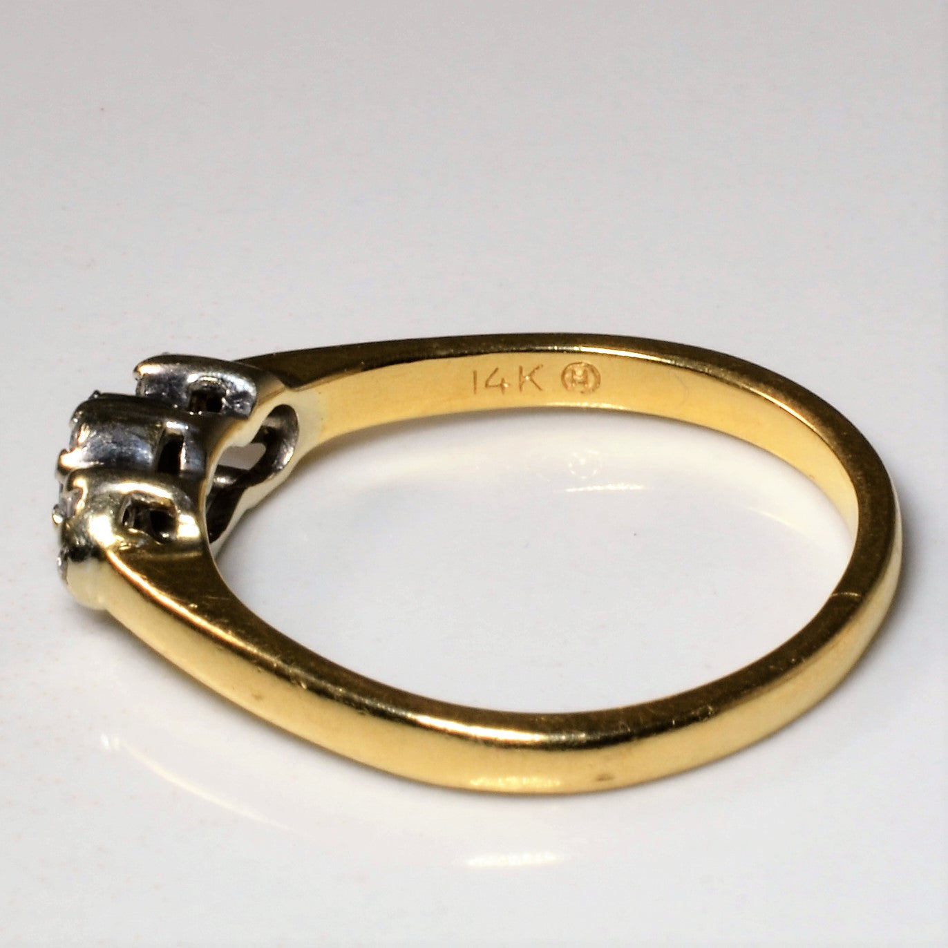 14k Yellow Gold Cluster Set Diamond Ring | 0.25 ctw | SZ 7.75 |