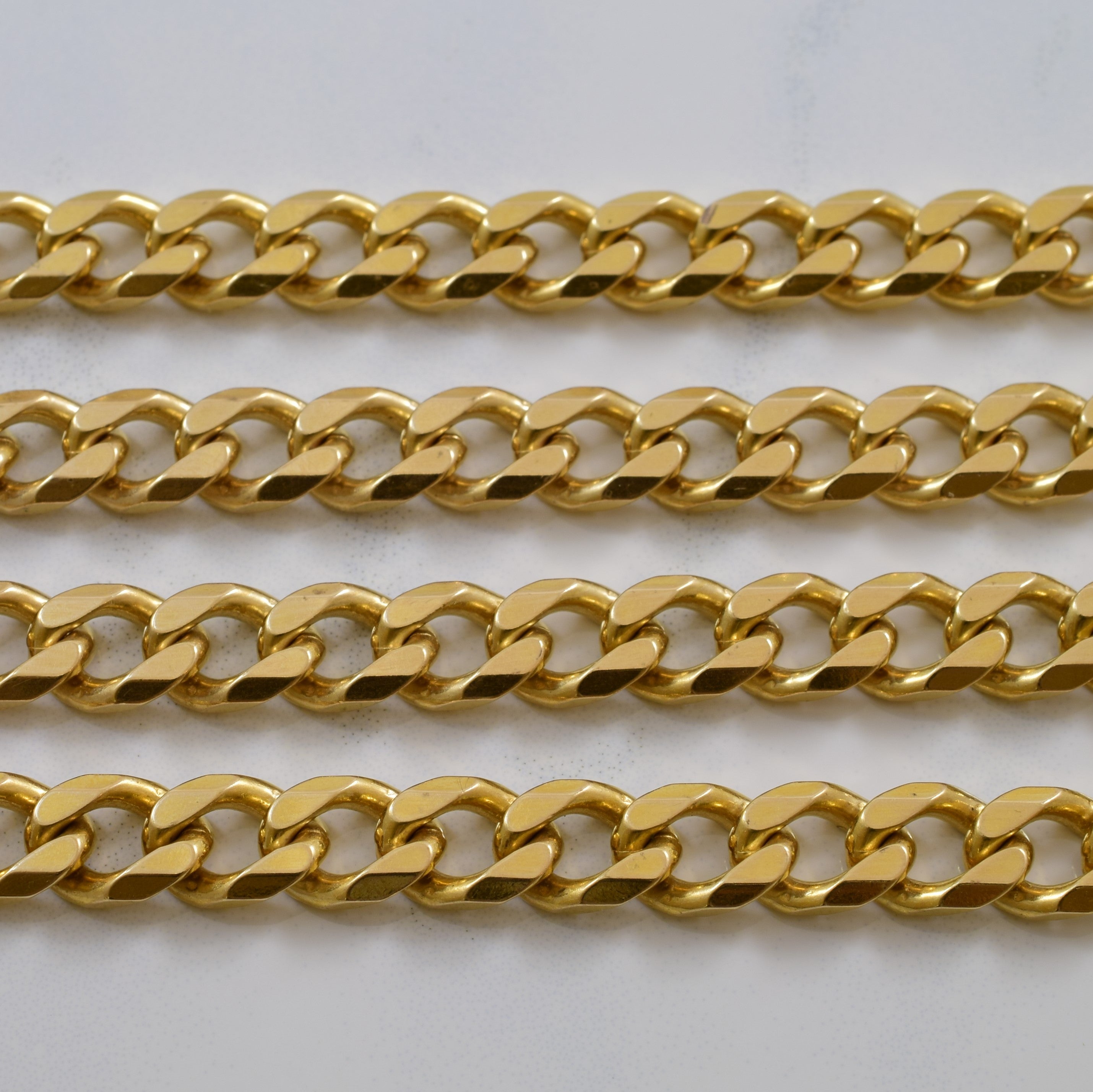 Chaîne gourmette en or jaune 10 carats | 22,75" |