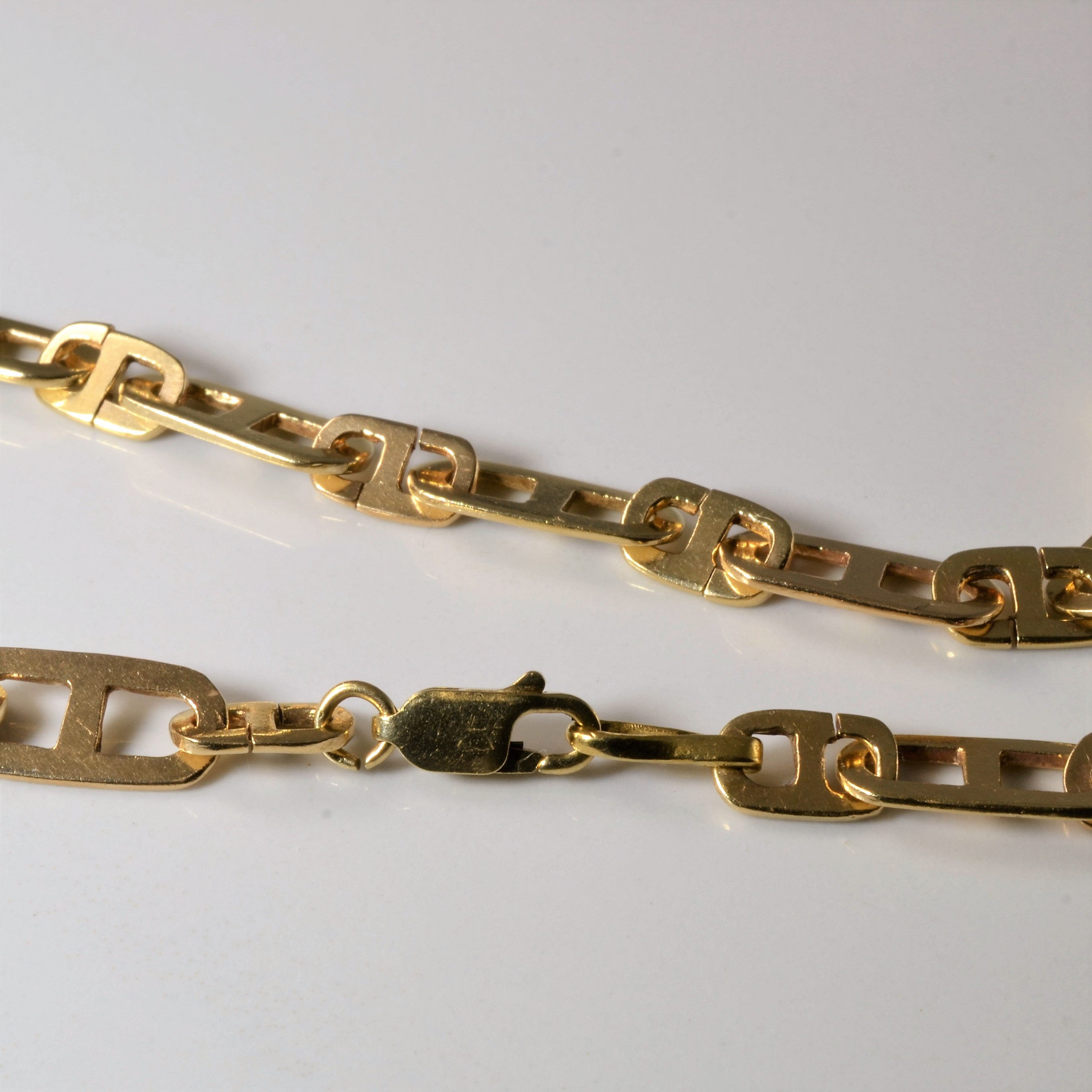 10k Yellow Gold Wide Anchor Chain | 18" |