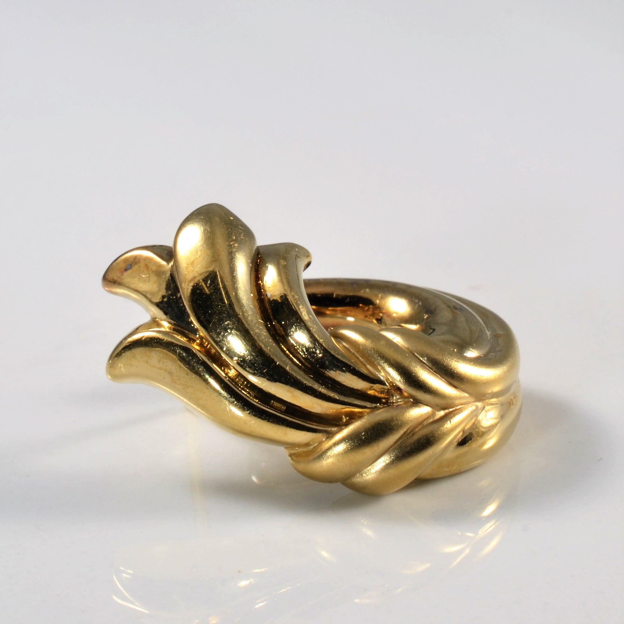 Yellow Gold Swirl Earrings |