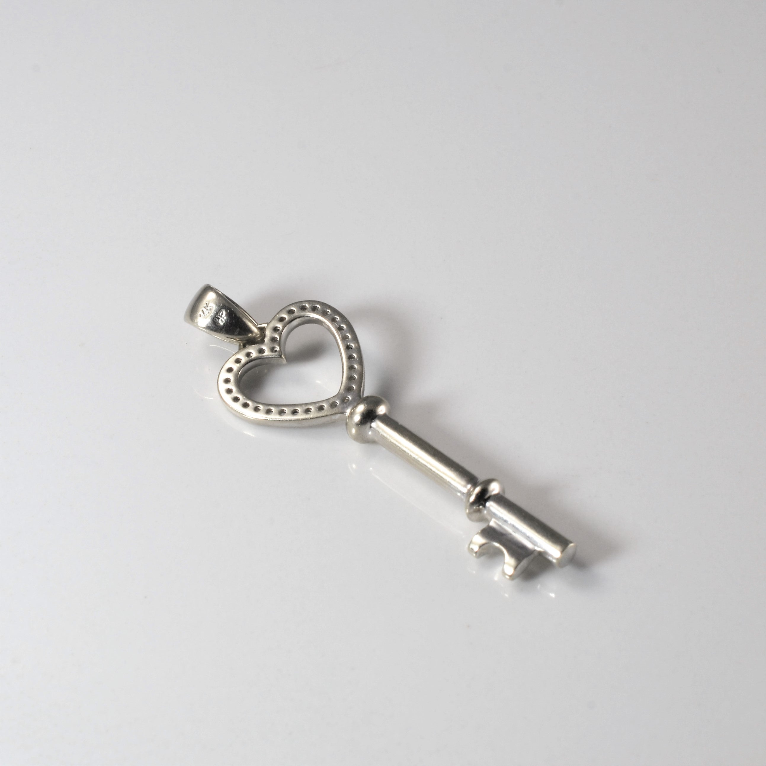 Diamond Heart Key Pendant | 0.16ctw |