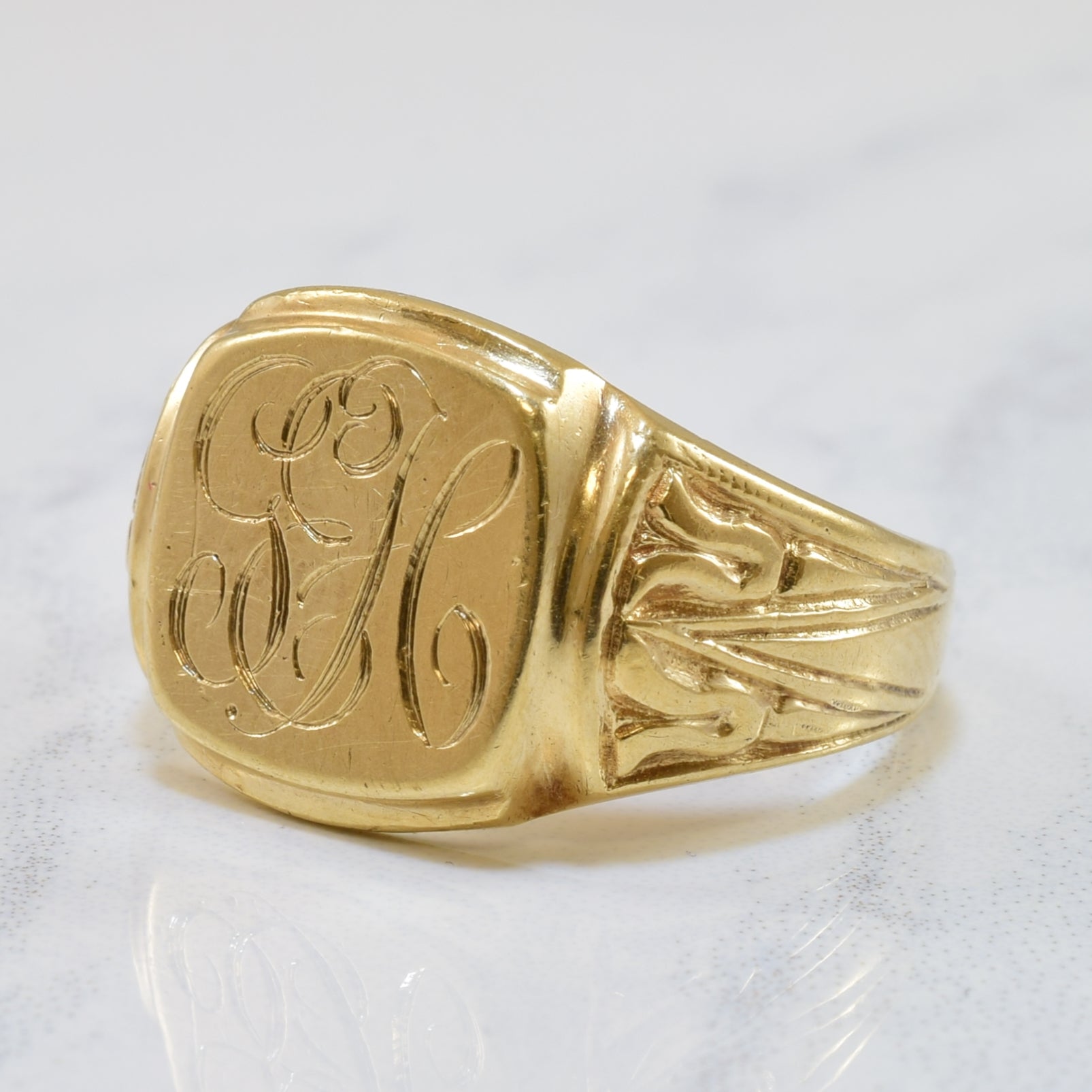 Initial Signet Ring | SZ 7.5 |