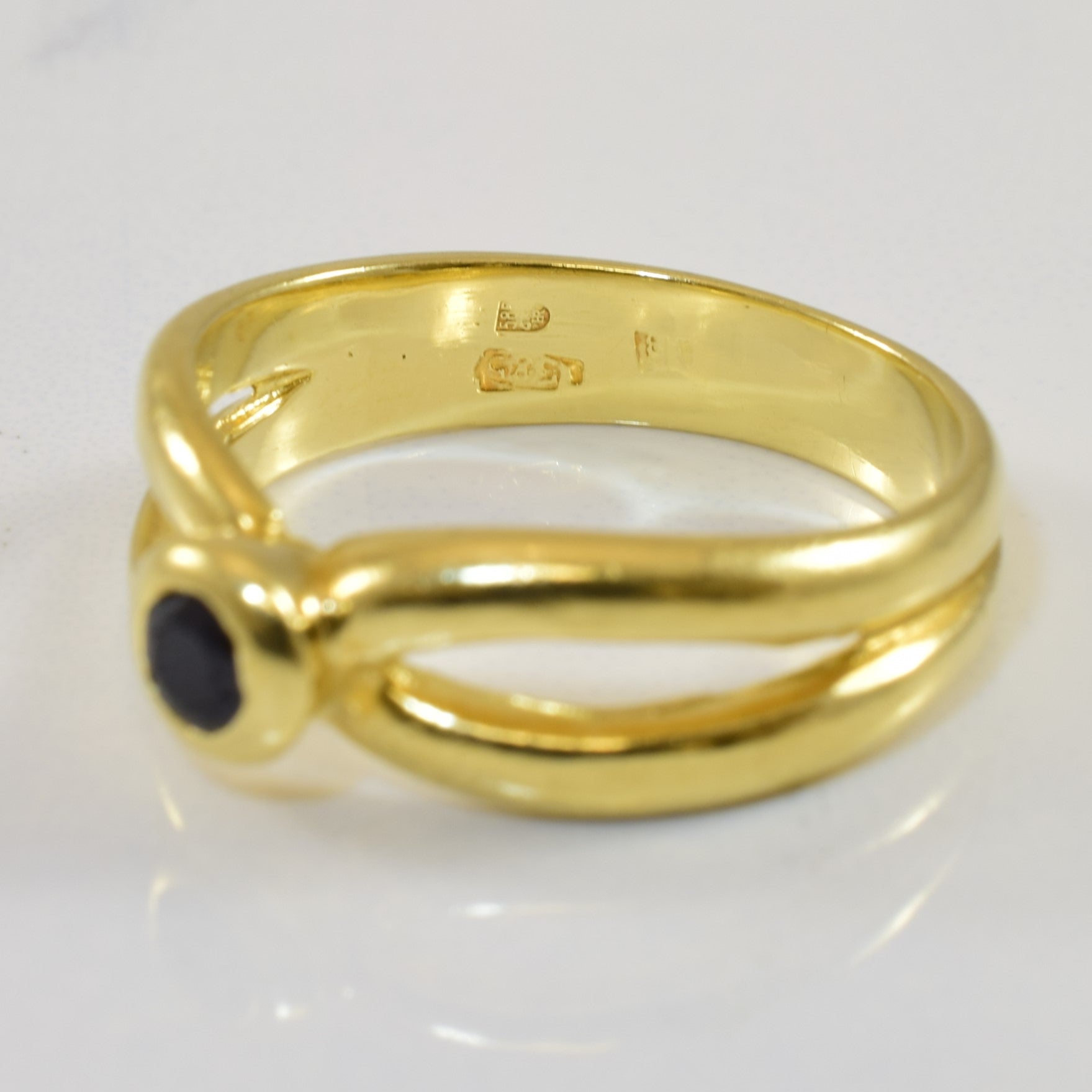 Bezel Set Blue Sapphire Split Shank Ring | 0.22ct | SZ 6.75 |
