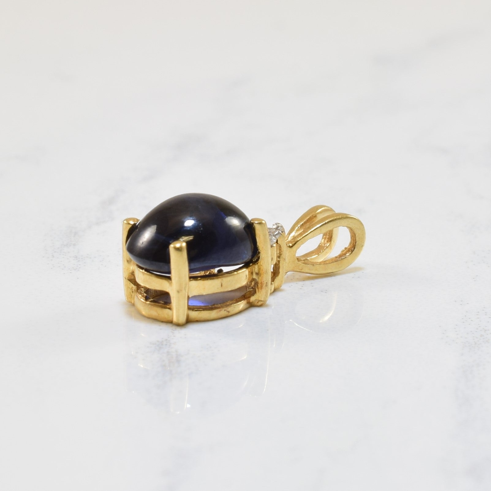 Sapphire Cabochon & Diamond Pendant | 1.43ct, 0.02ctw |