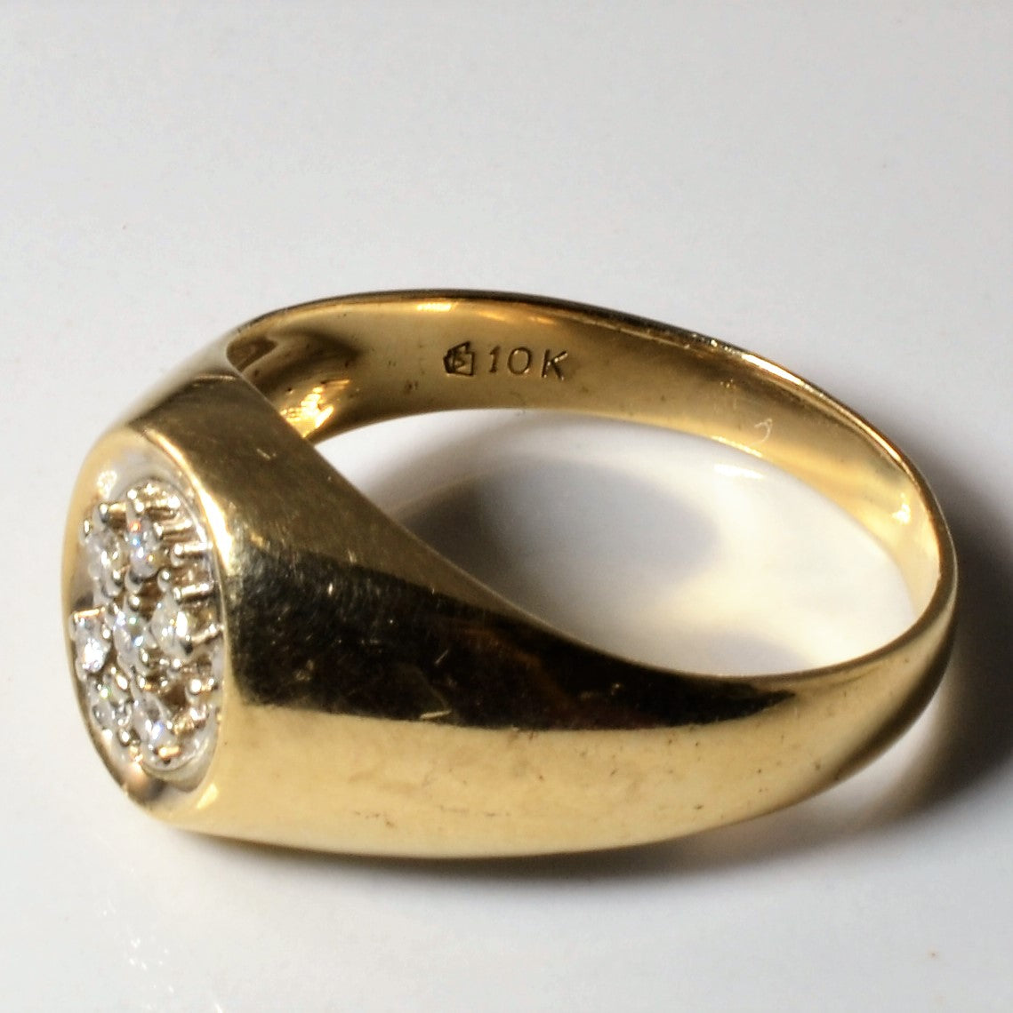 Oval Cluster Set Diamond Ring | 0.07ctw | SZ 9.25 |