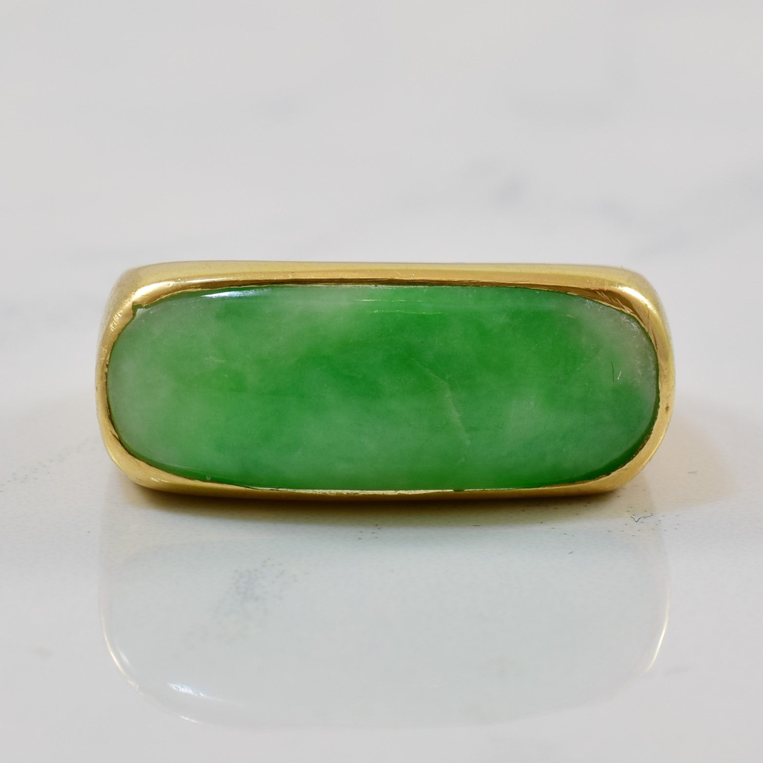 Bague en jadéite oblongue | 6,00 ct | Taille 7 |