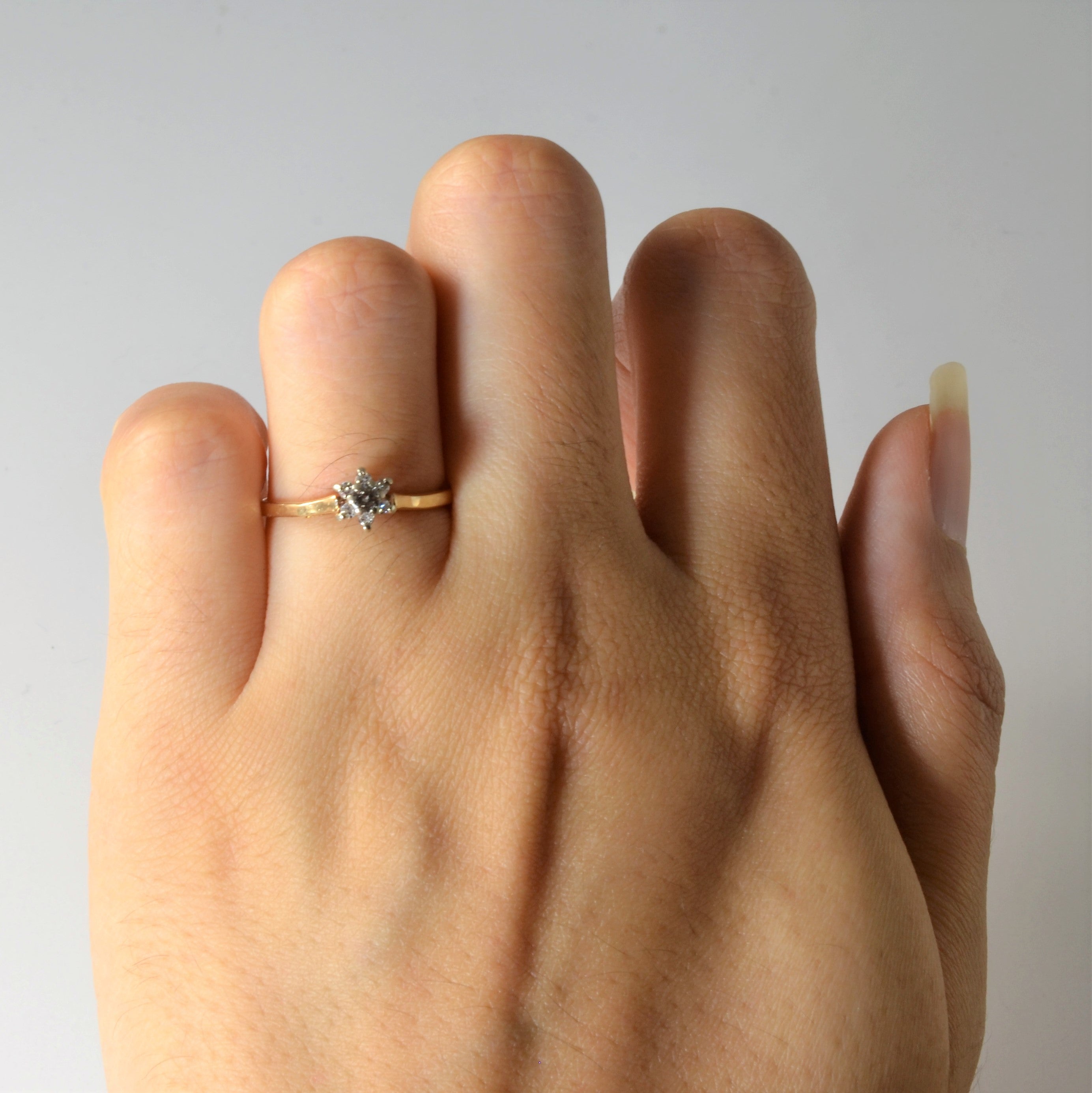 Petite Cluster Set Diamond Ring | 0.12ctw | SZ 5.25 |
