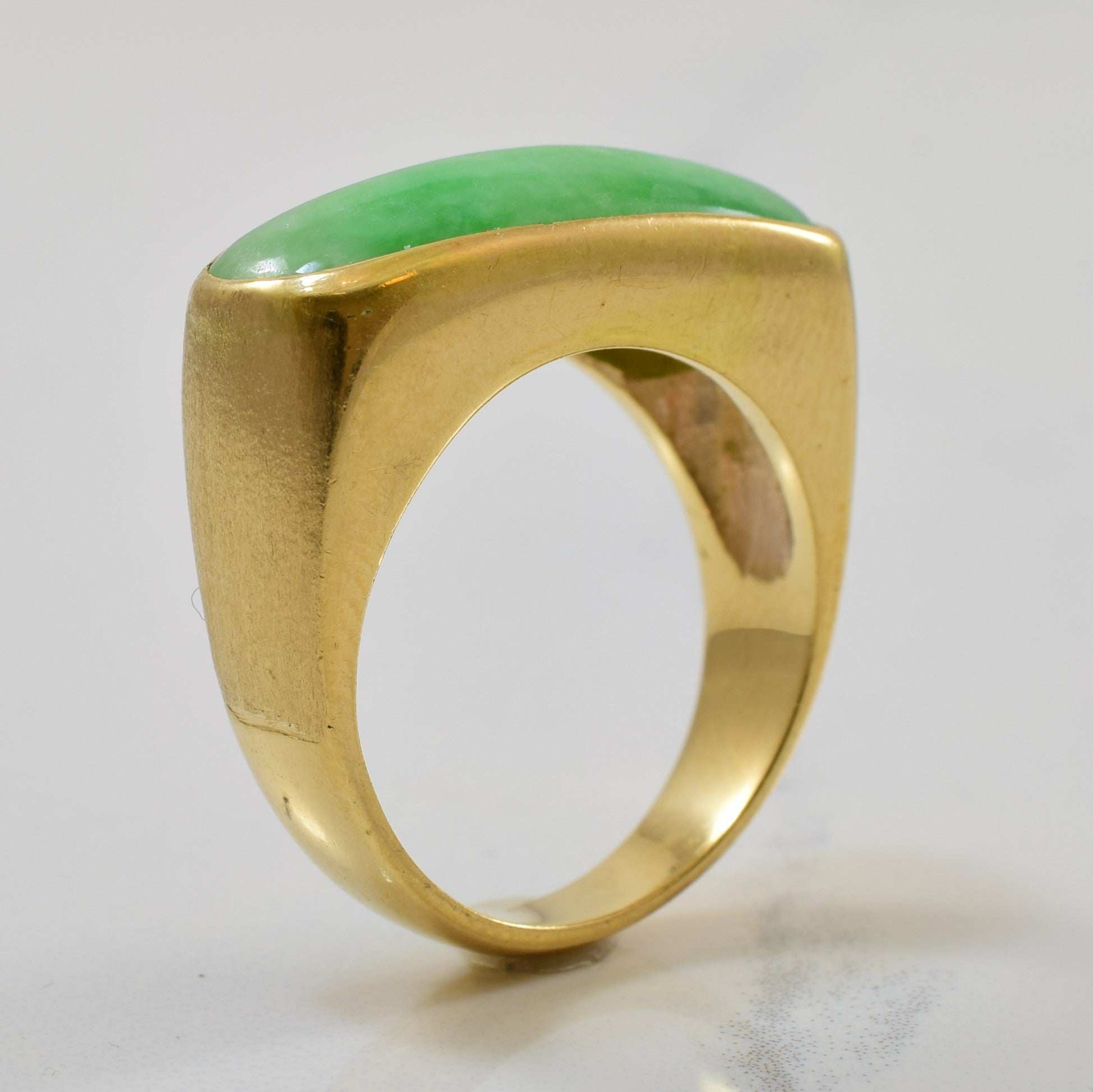 Bague en jadéite oblongue | 6,00 ct | Taille 7 |