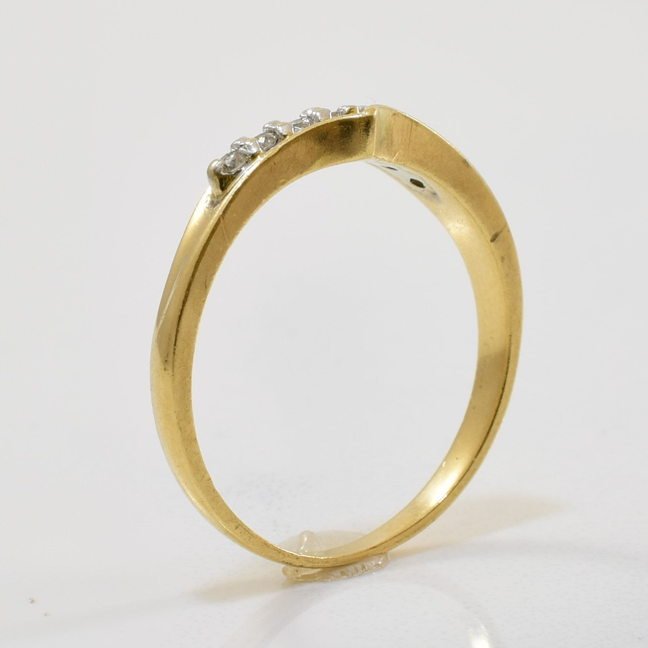 Bague en diamant Chevron Contour | 0,07 ct | Taille 6,25 |