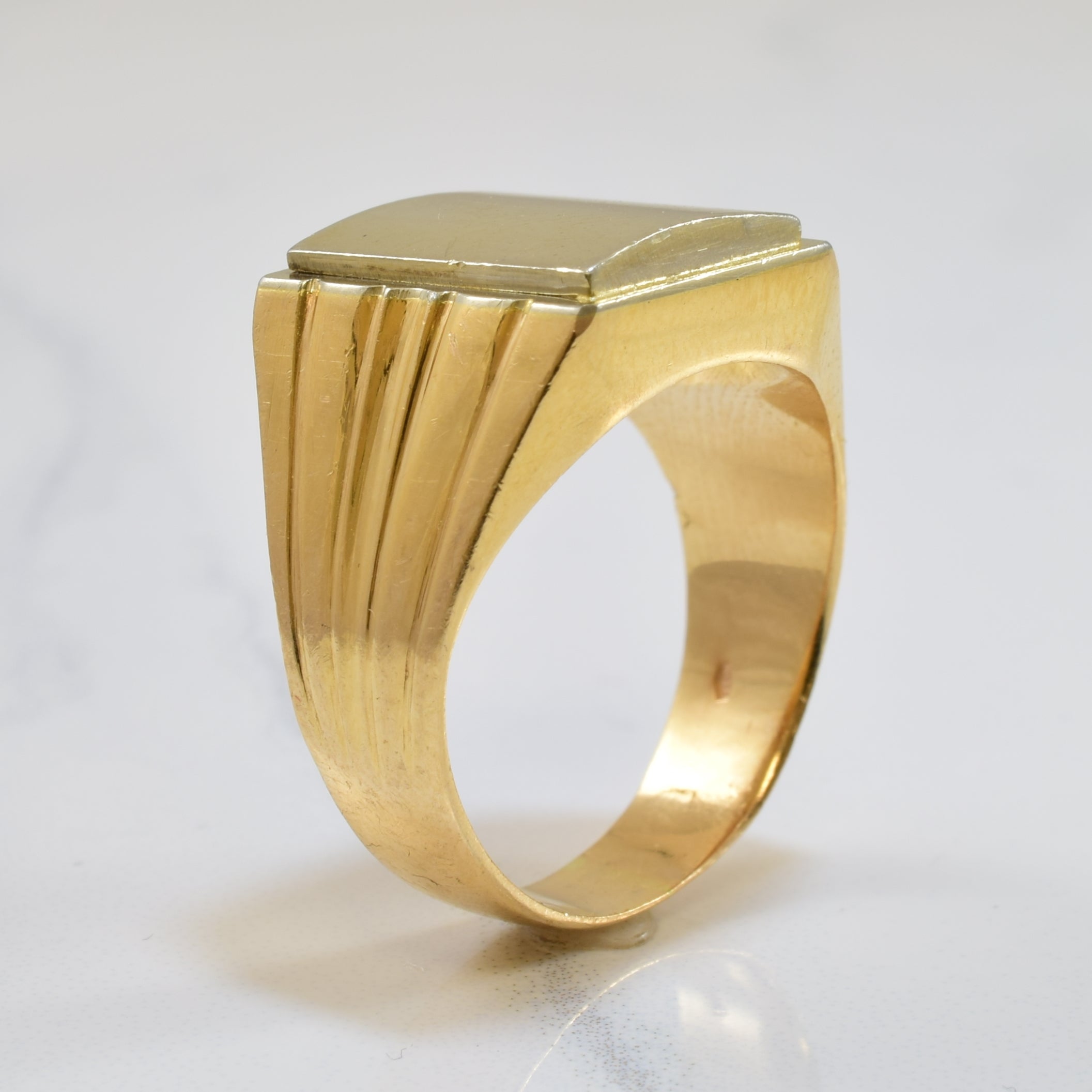 Yellow Gold Signet Ring | SZ 9.75 |