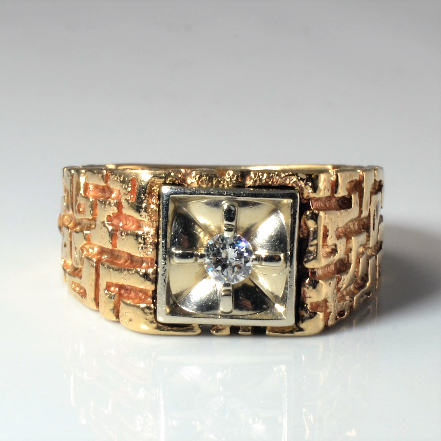1970s Textured Diamond Ring | 0.18ct | SZ 10.5 |