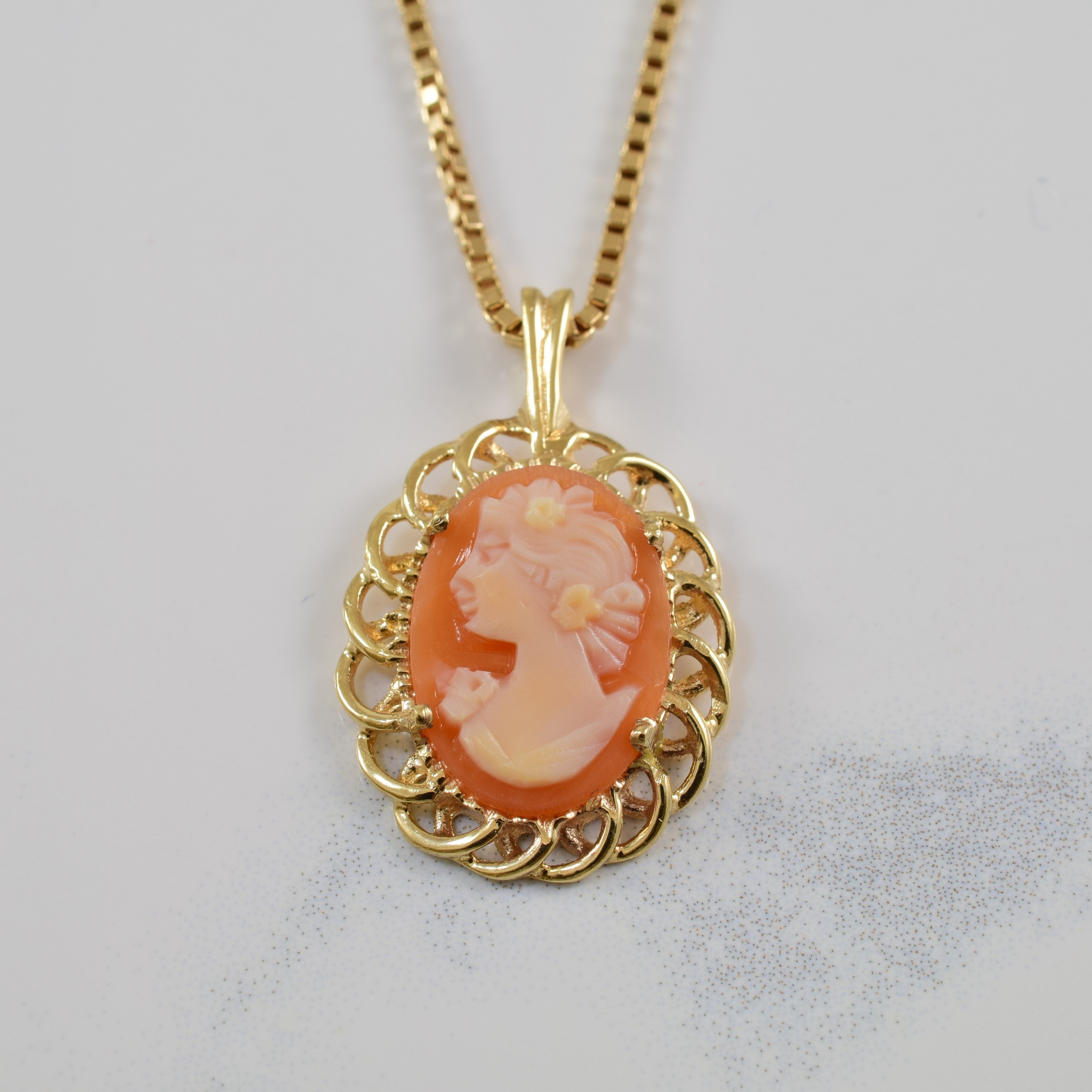 Shell Cameo Necklace | 2.00ct | 19" |