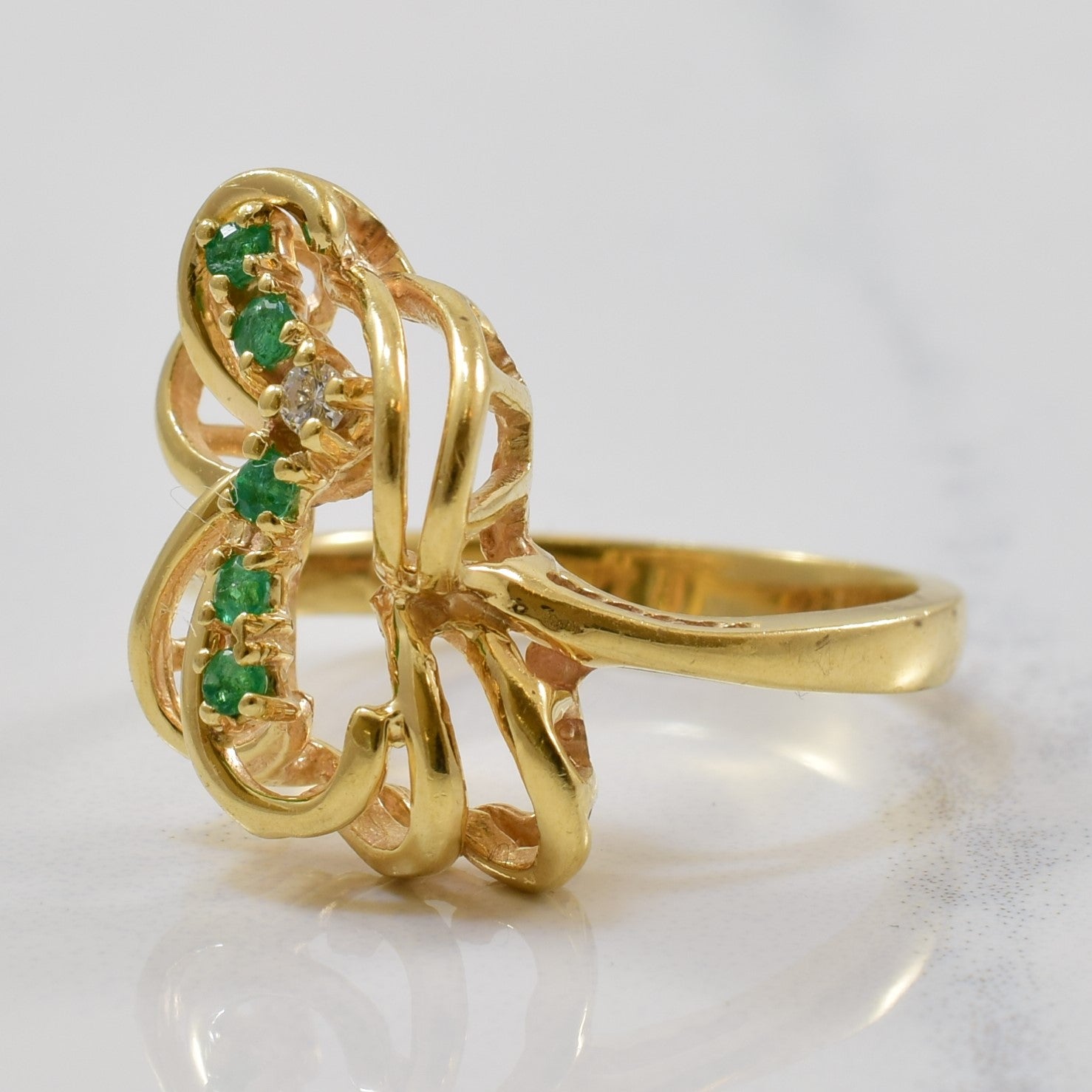 Emerald & Diamond Cocktail Ring | 0.10ctw, 0.02ct | SZ 6.75 |