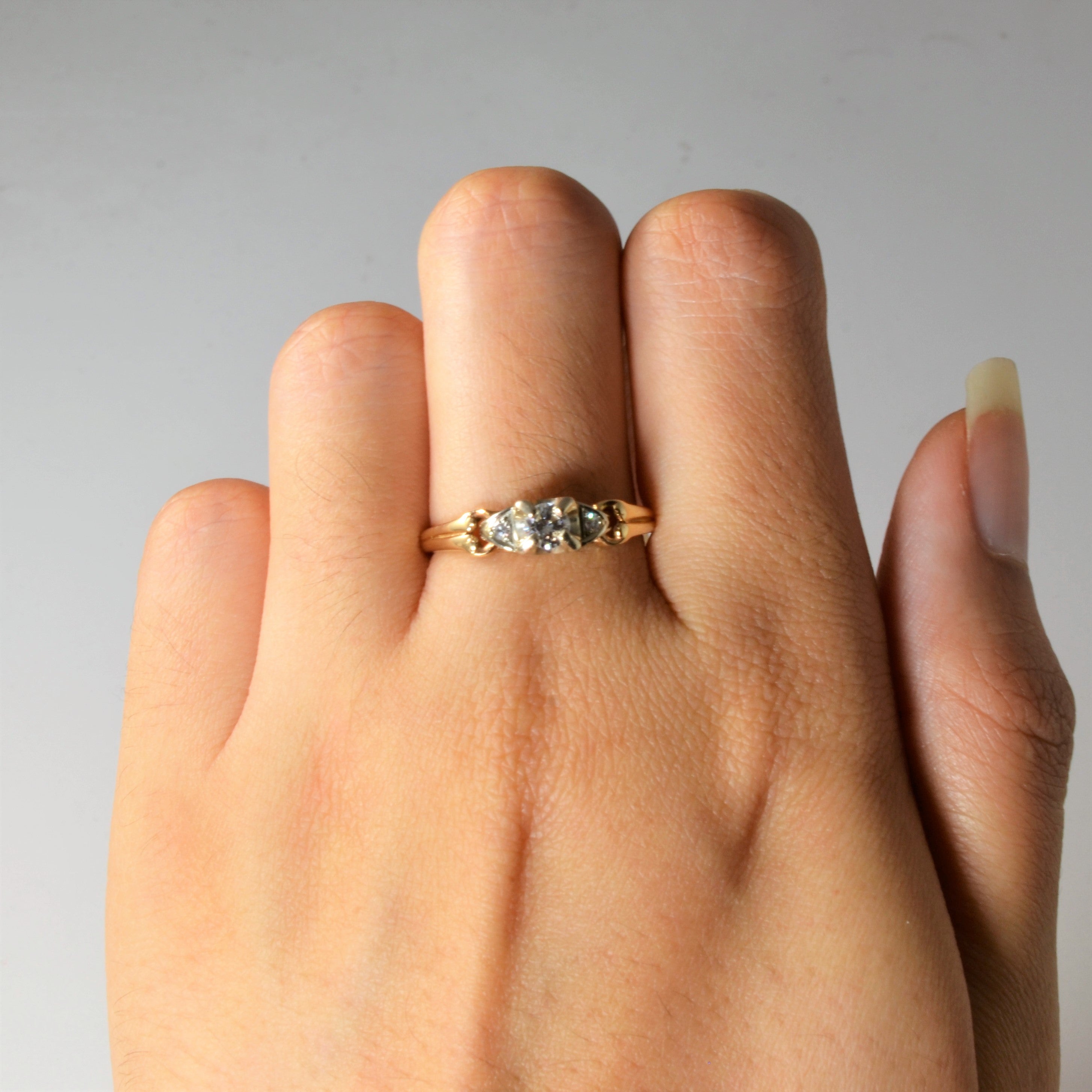 Retro Three Stone Diamond Ring | 0.23ctw | SZ 7.75 |