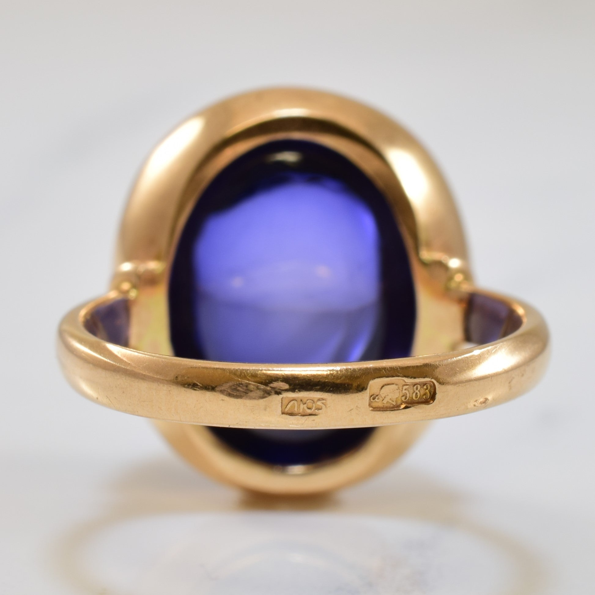 Vintage Soviet-Hallmarked Bezel-set Synthetic Sapphire Ring | 28.0ct | SZ 7.75 |