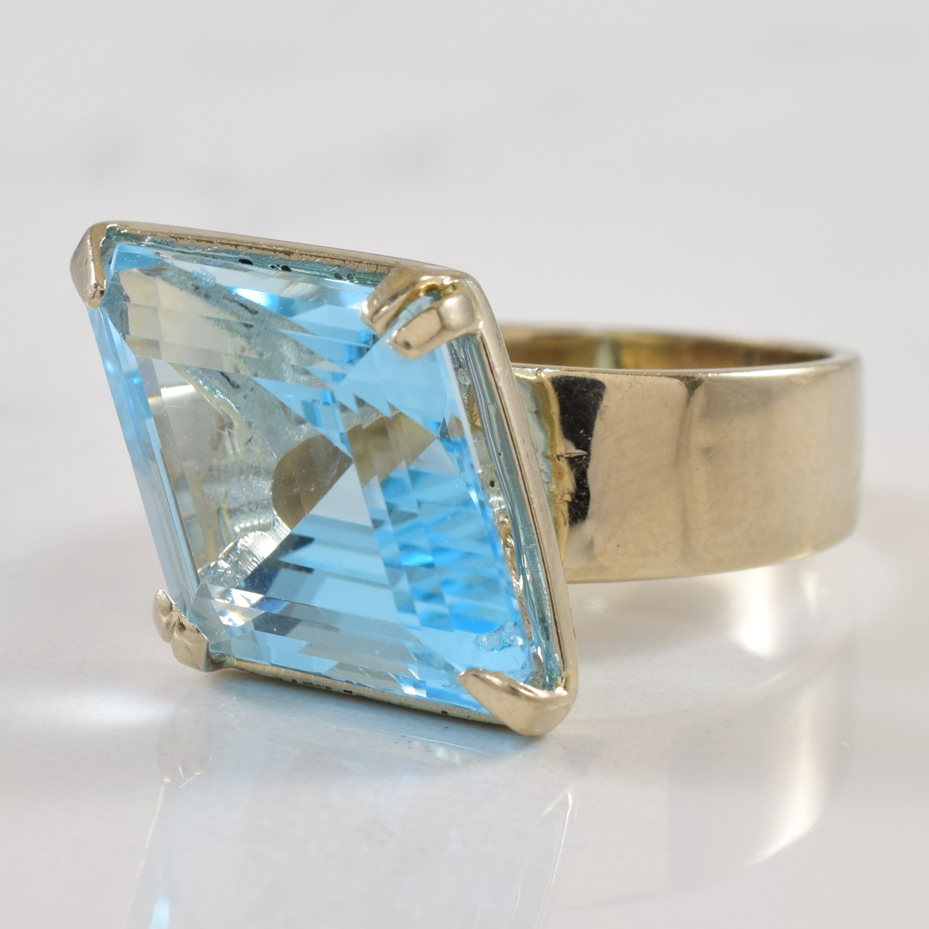 Diagonally Set Blue Topaz Cocktail Ring | 12.0ct | SZ 6 |