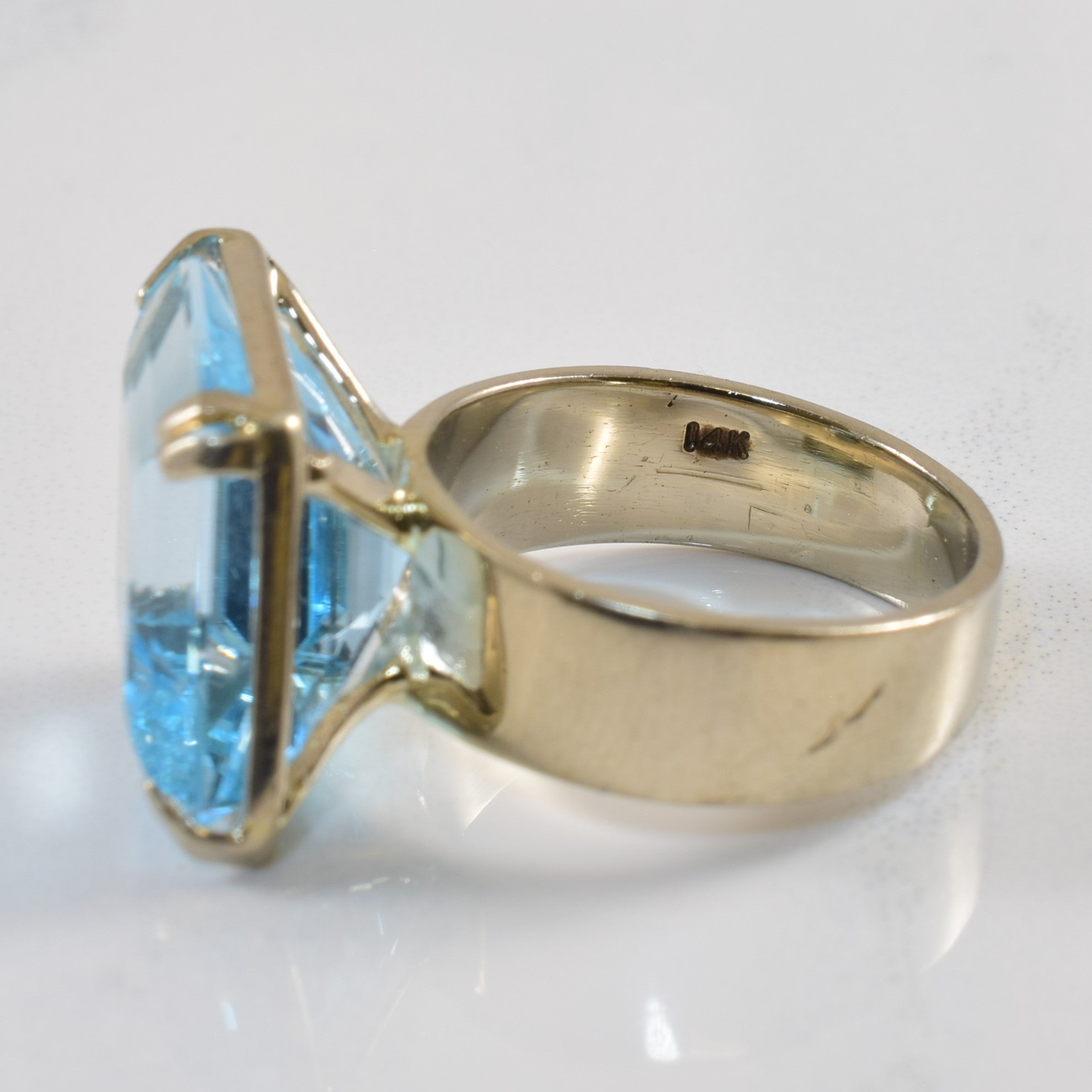 Diagonally Set Blue Topaz Cocktail Ring | 12.0ct | SZ 6 |