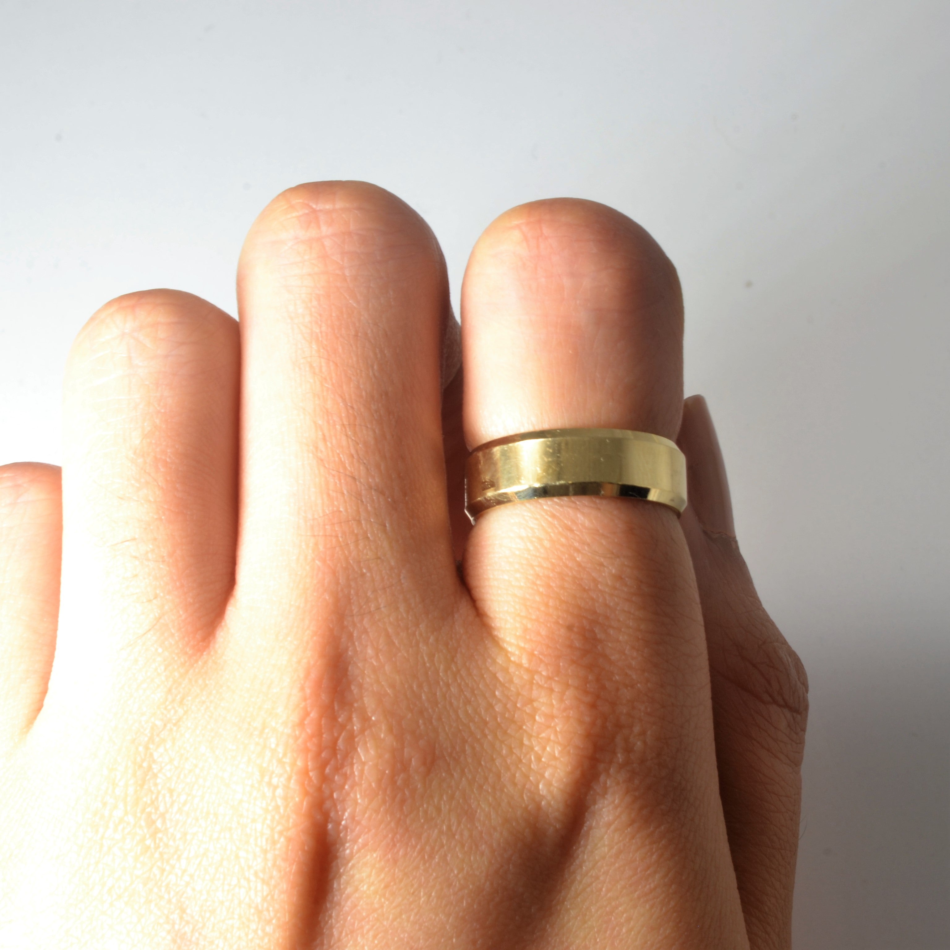 Bevelled Gold Band | SZ 6.5 |