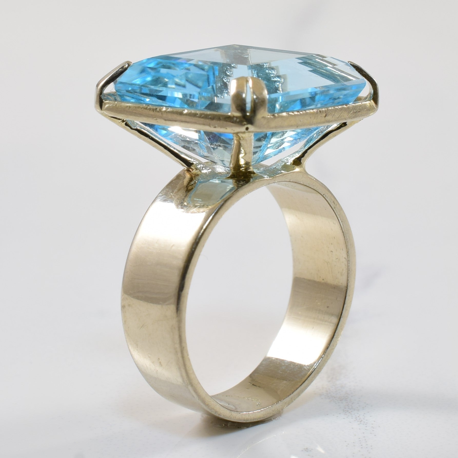 Diagonally Set Blue Topaz Cocktail Ring | 12.0ct | SZ 6 |