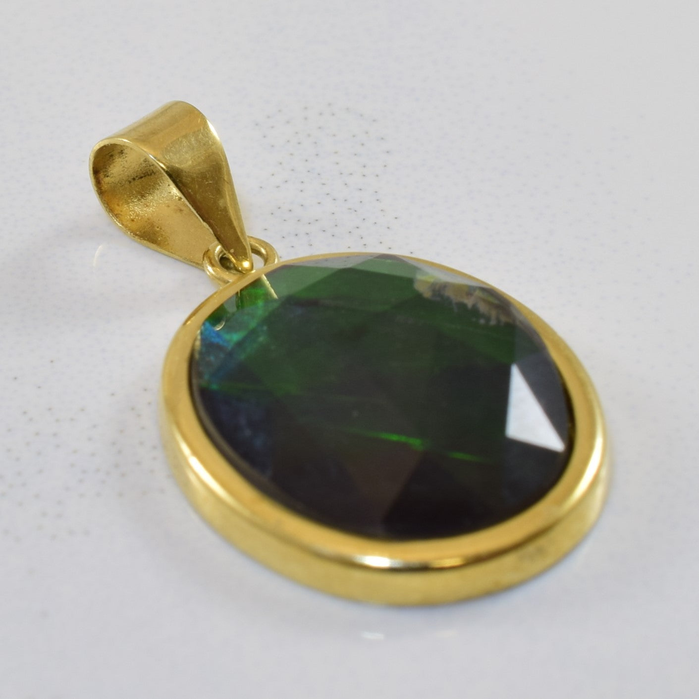 Bezel Set Ammolite Pendant | 2.00ct |