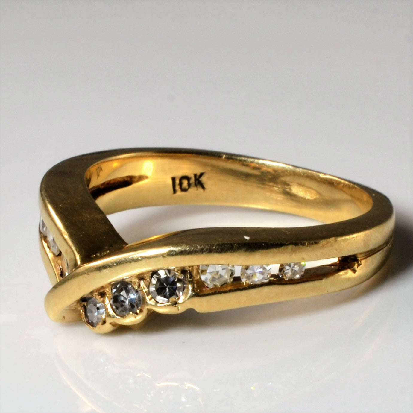 Channel Diamond Contour Ring | 0.25ctw | SZ 6 |