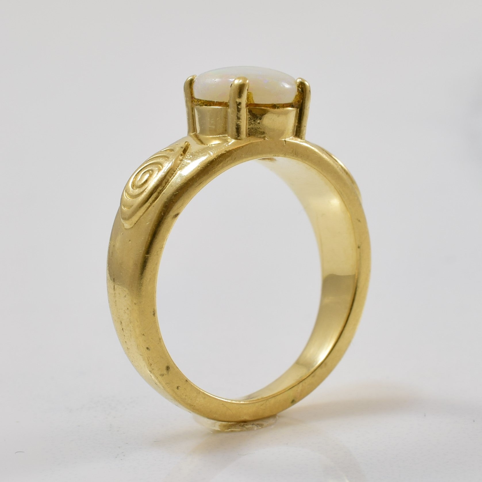 Round Opal Solitaire Ring | 0.70ct | SZ 5.25 |