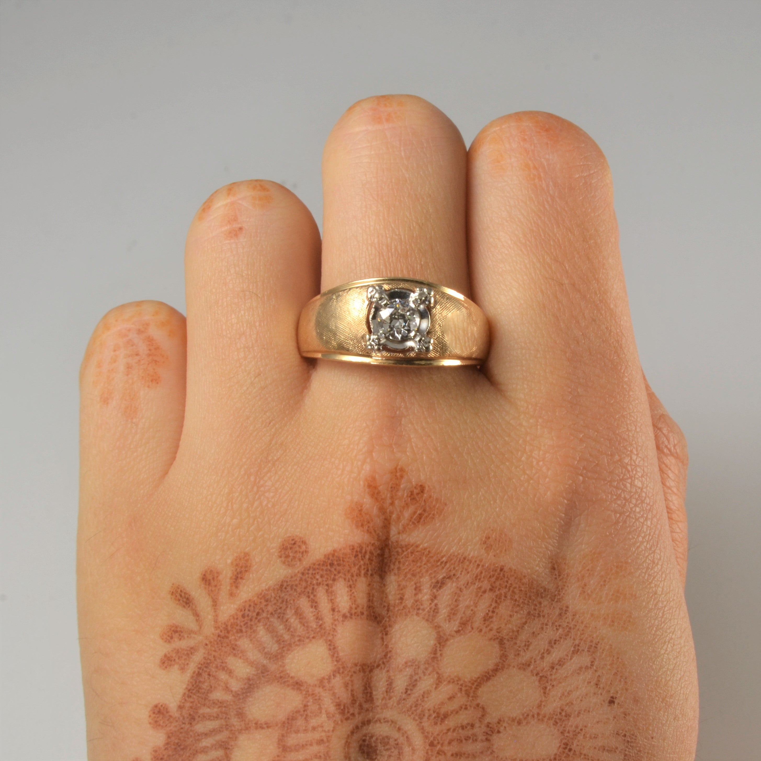Cross Hatched Old European Diamond Ring | 0.48ct | SZ 11 |