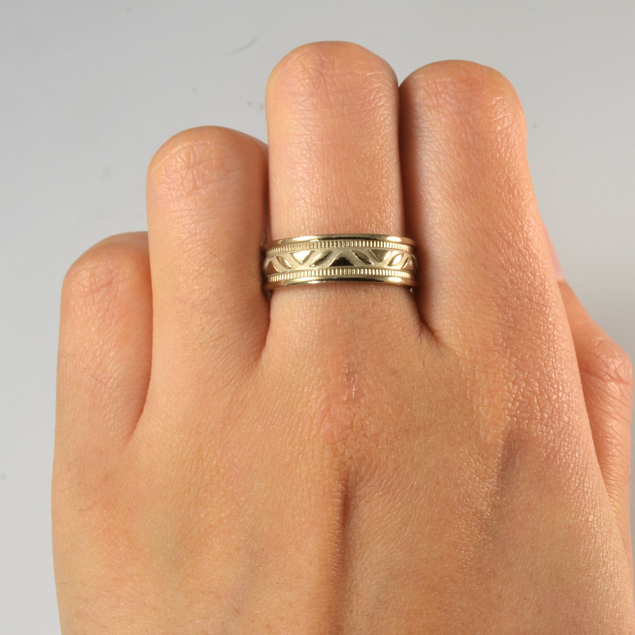 Milgrain Detailed Ornate Gold Band | SZ 7 |