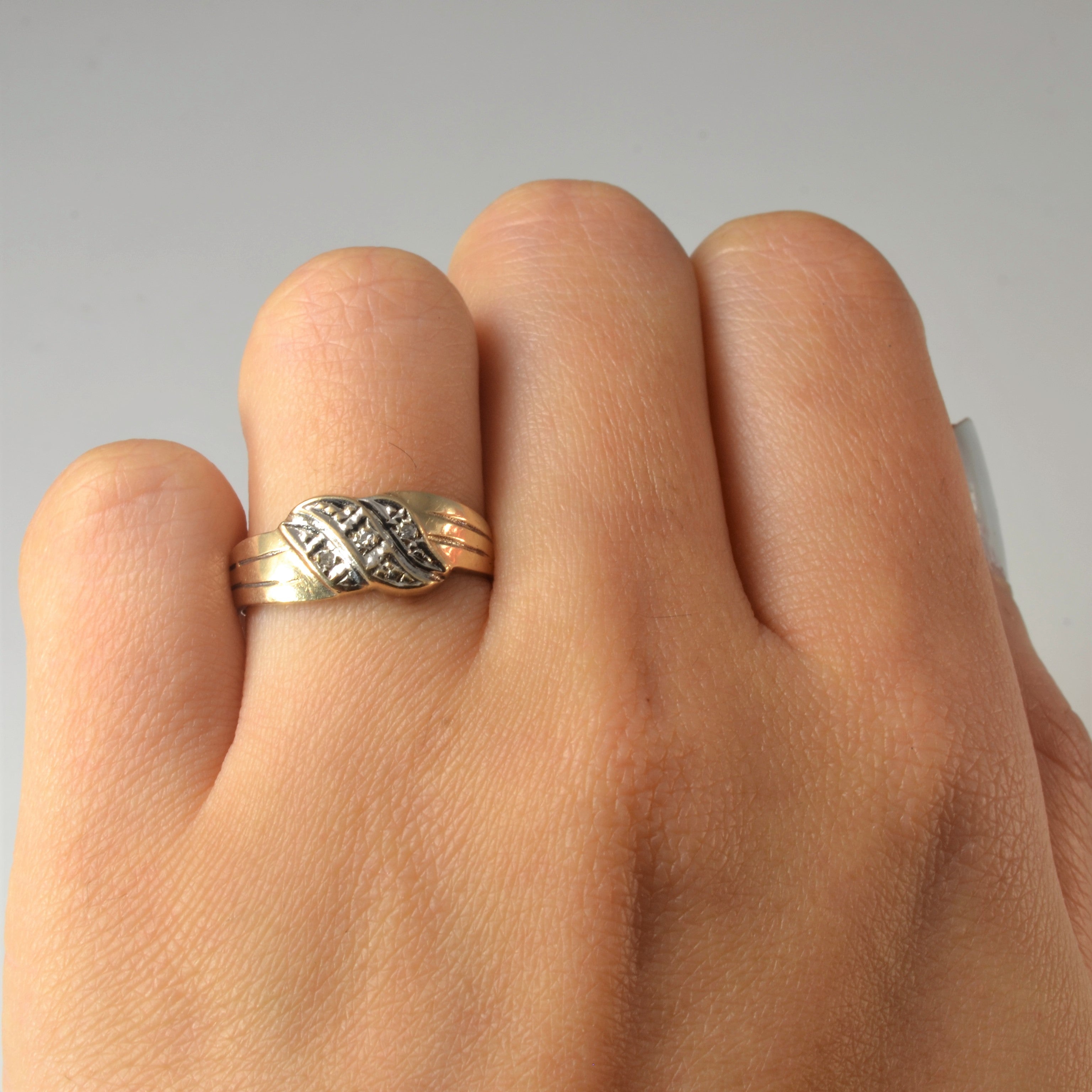 Cluster Set Diamond Bypass Ring | 0.03ctw | SZ 6.5 |