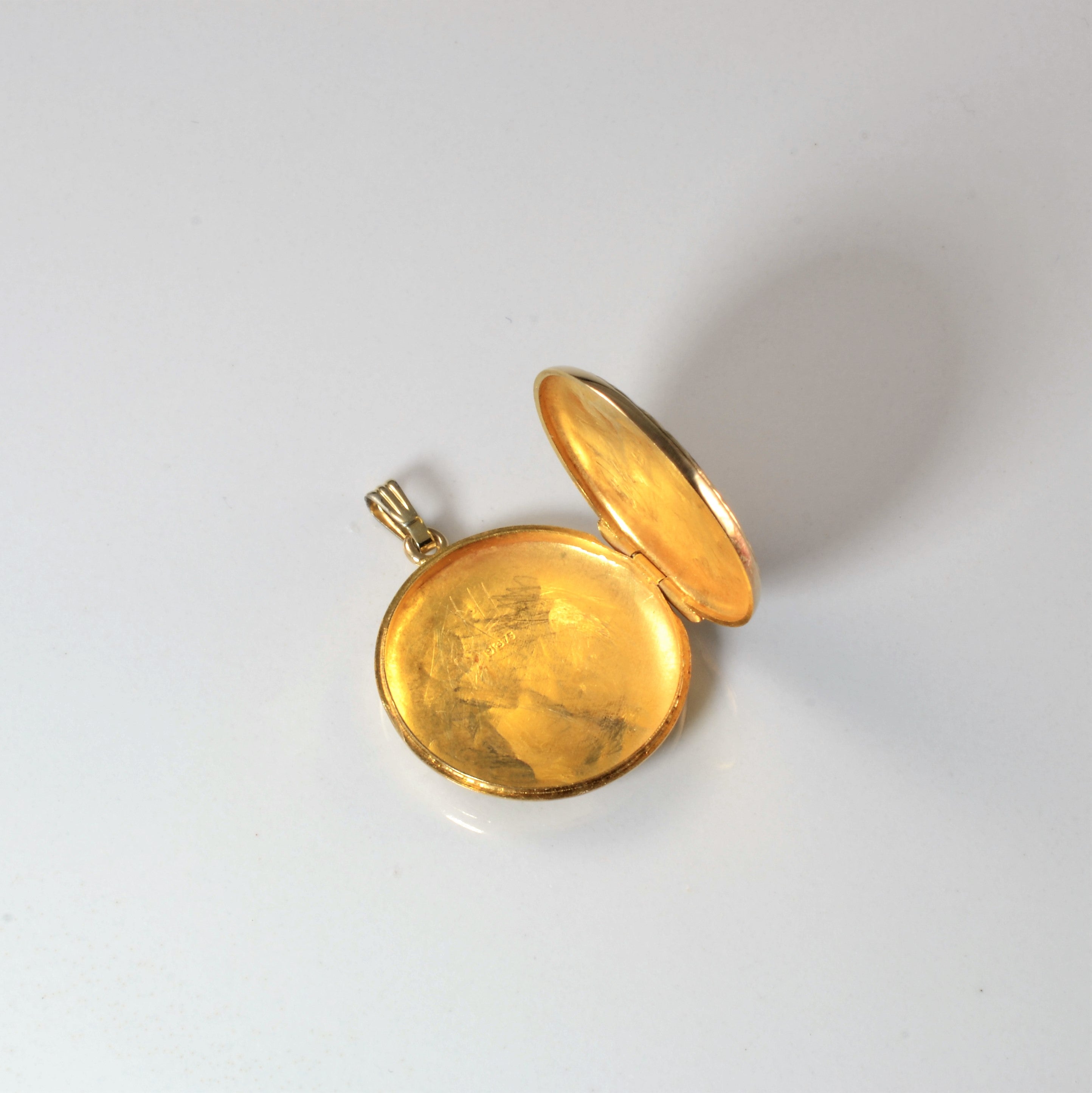 9K Vintage Art Gold Locket Pendant