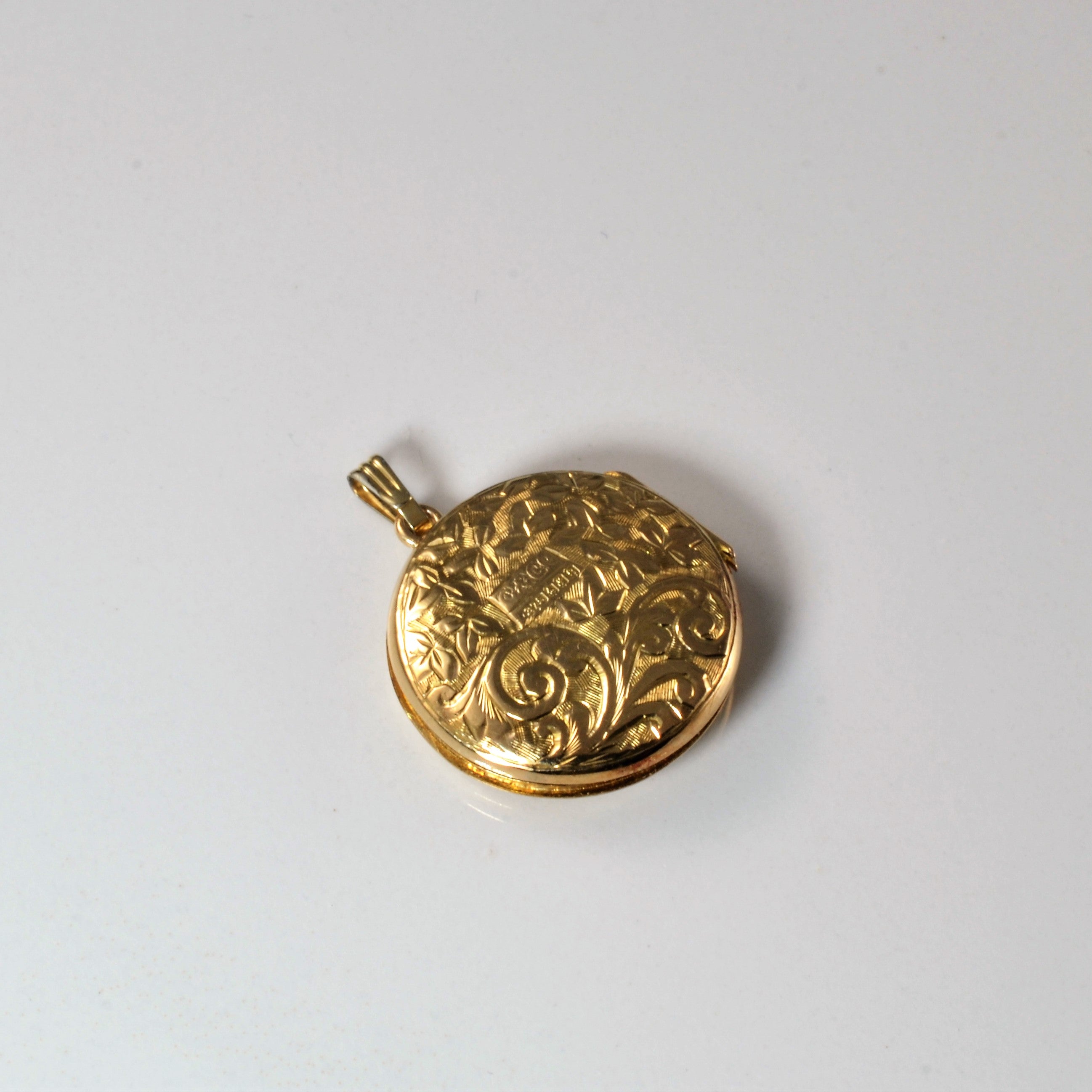 9K Vintage Art Gold Locket Pendant