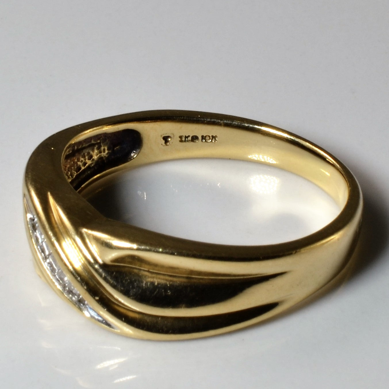 Bypass Baguette Diamond Band | 0.035ctw | SZ 8.5 |